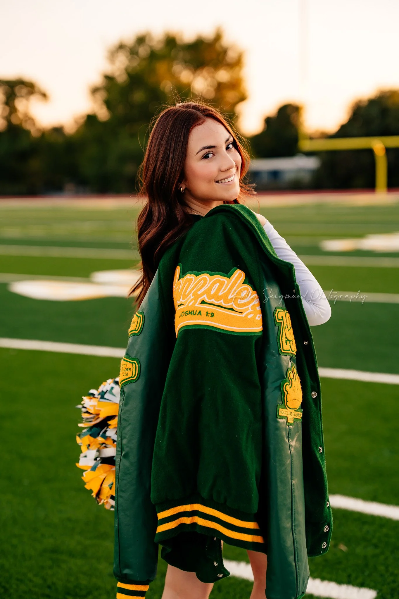 02-lee-county-texas-senior-photographer.jpg