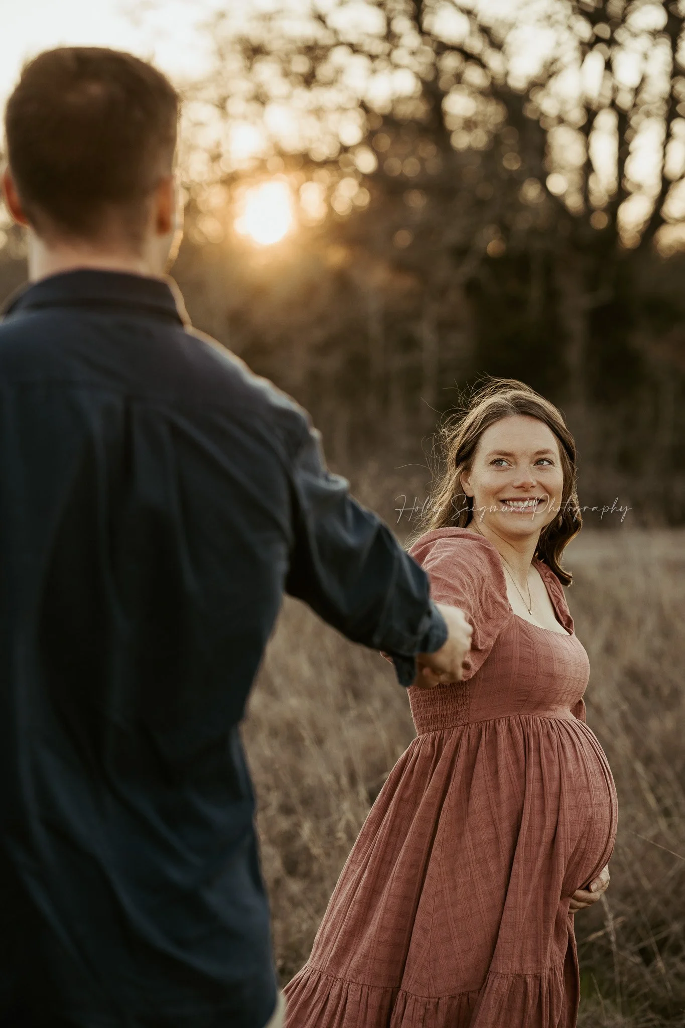 02-central-texas-golden-hour-maternity-photoshoot.jpg