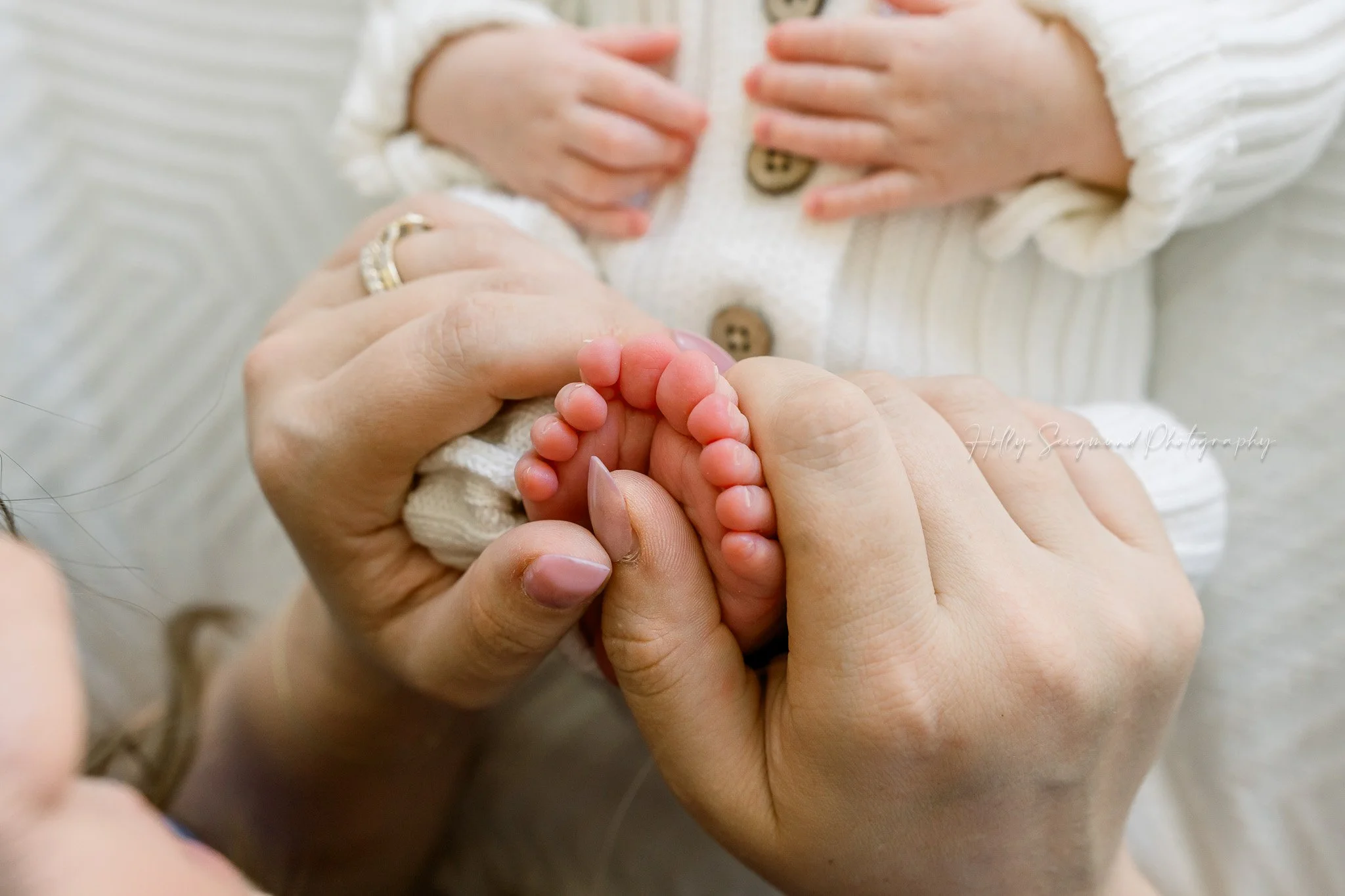 Baby toes during a lifestyle newborn session in Central Texas