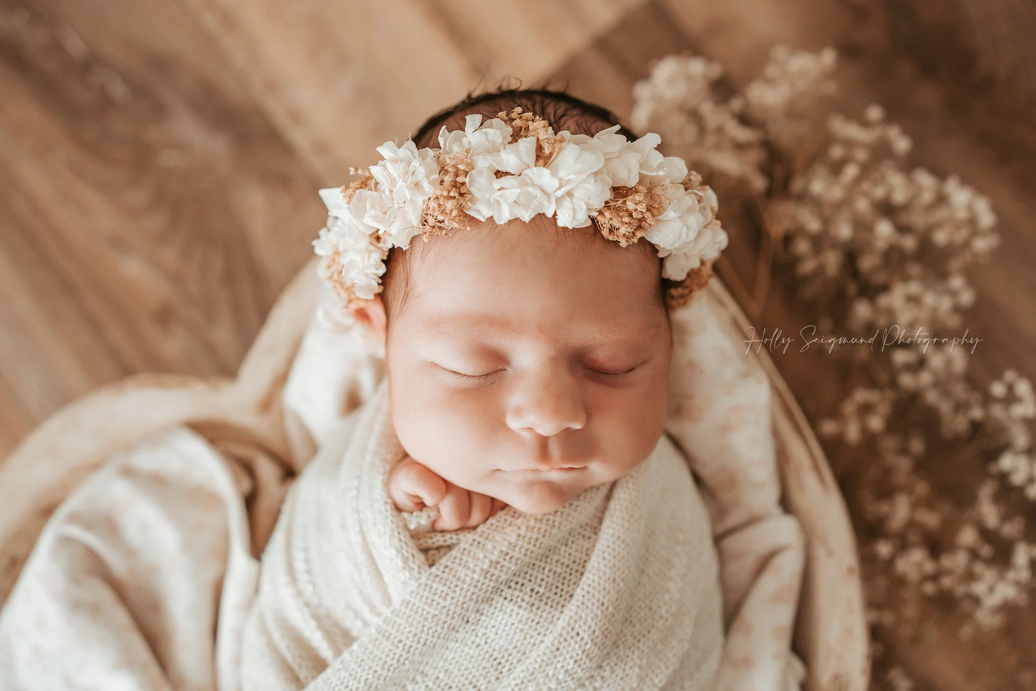 Central-texas-boho-floral-newborn-photography.jpg