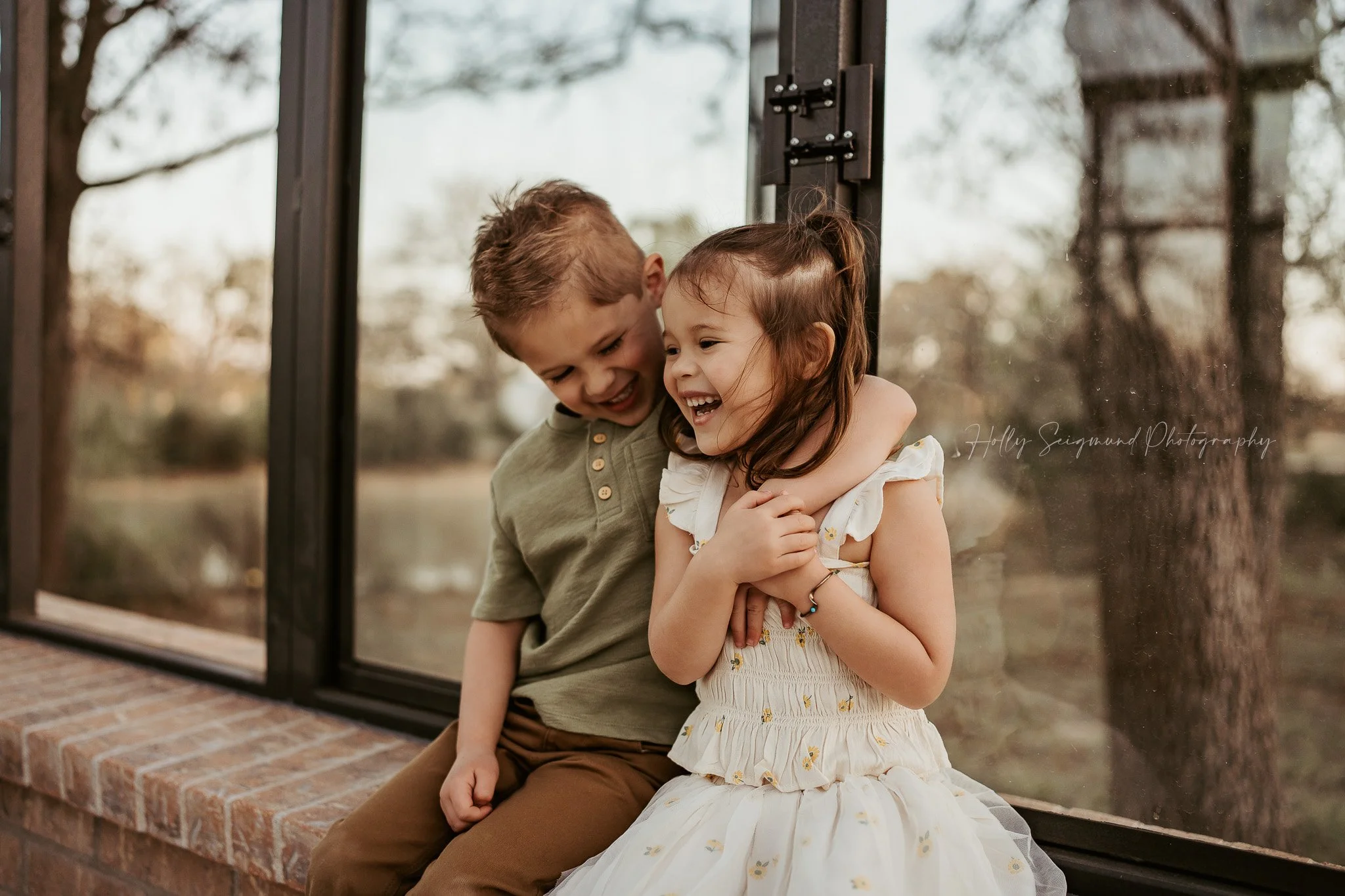 01-williamson-county-texas-family-photography-blue-conservatory.jpg