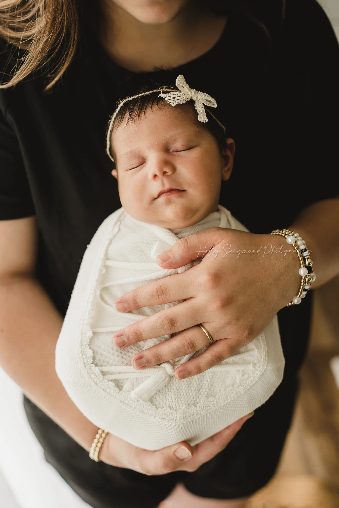 Lifestyle-newborn-photography-lee-cou nty-texas.jpg