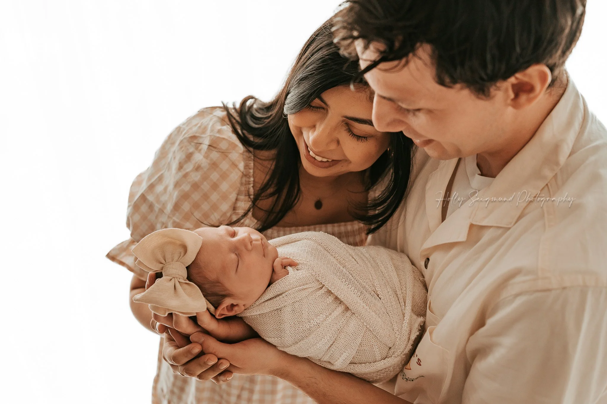 Central-texas-simple-family-newborn-photographer.jpg