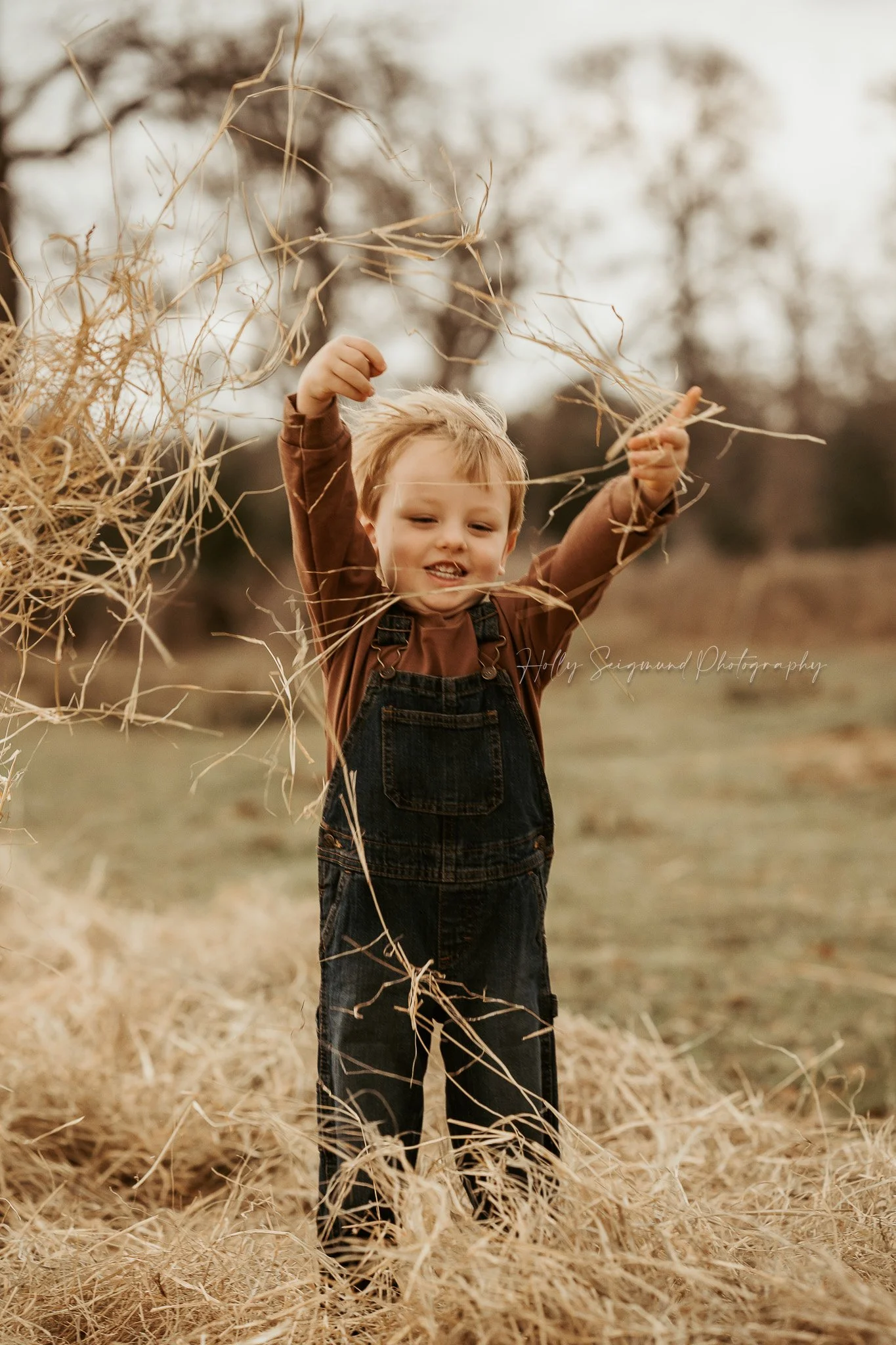 child photographed in a natural light country birthday session in Texas