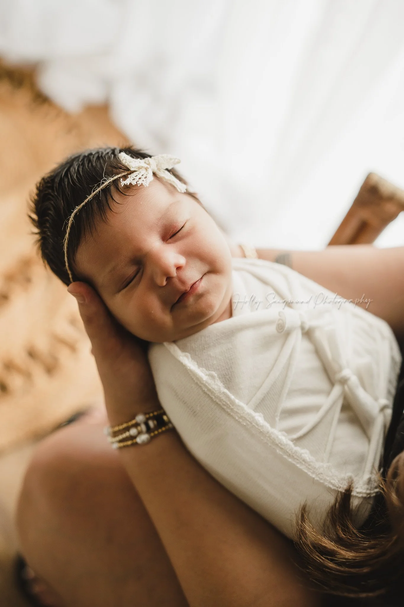 Lifestyle-newborn-photos-central-texas.jpg