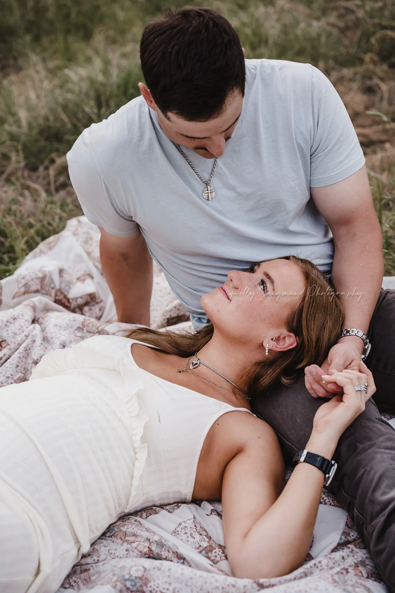 06-central-texas-maternity-field-session.jpg