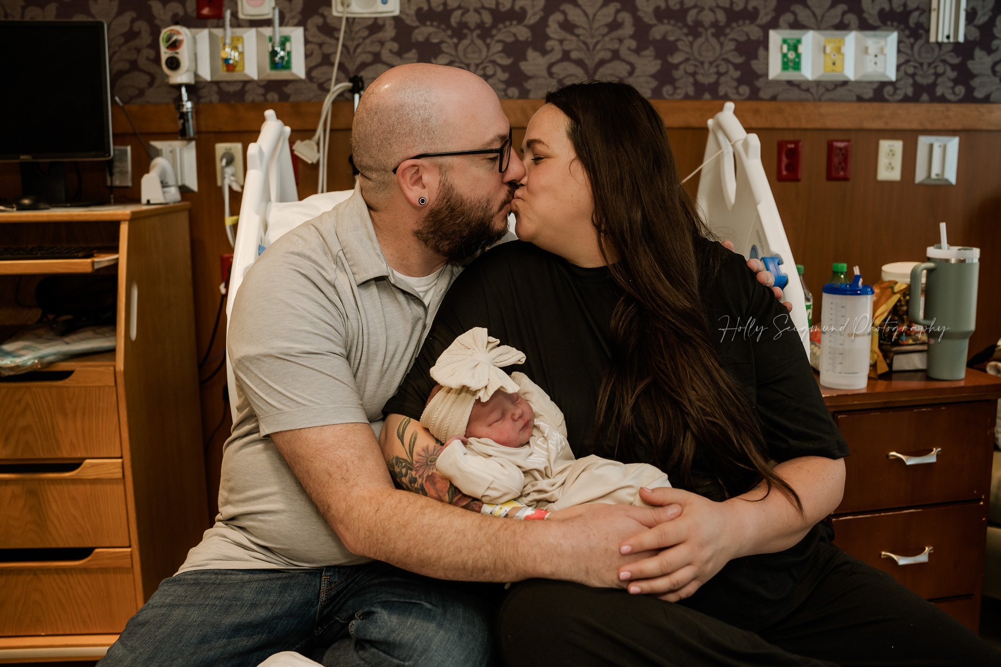 Fresh 48 newborn session at St. David’s Women’s Center of Texas in Austin, Texas