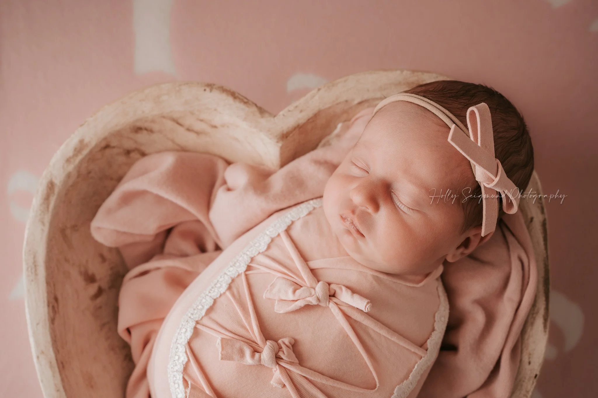 Central-texas-pink-girls-newborn-photographer.jpg