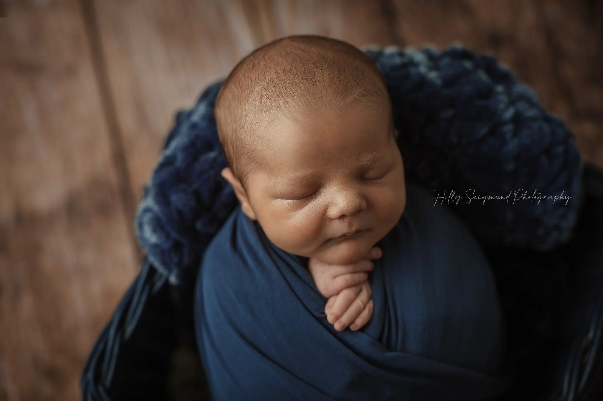 78947-boy-newborn-photography-blue-session.jpg