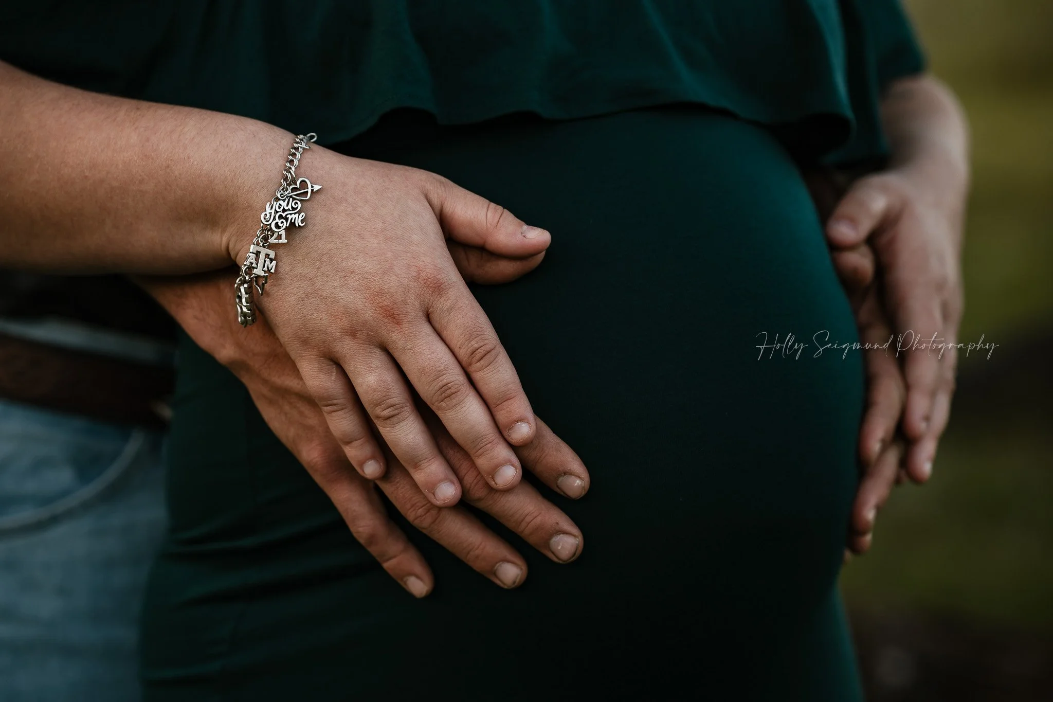 05-maternity-photography-lee-county-texas.jpg