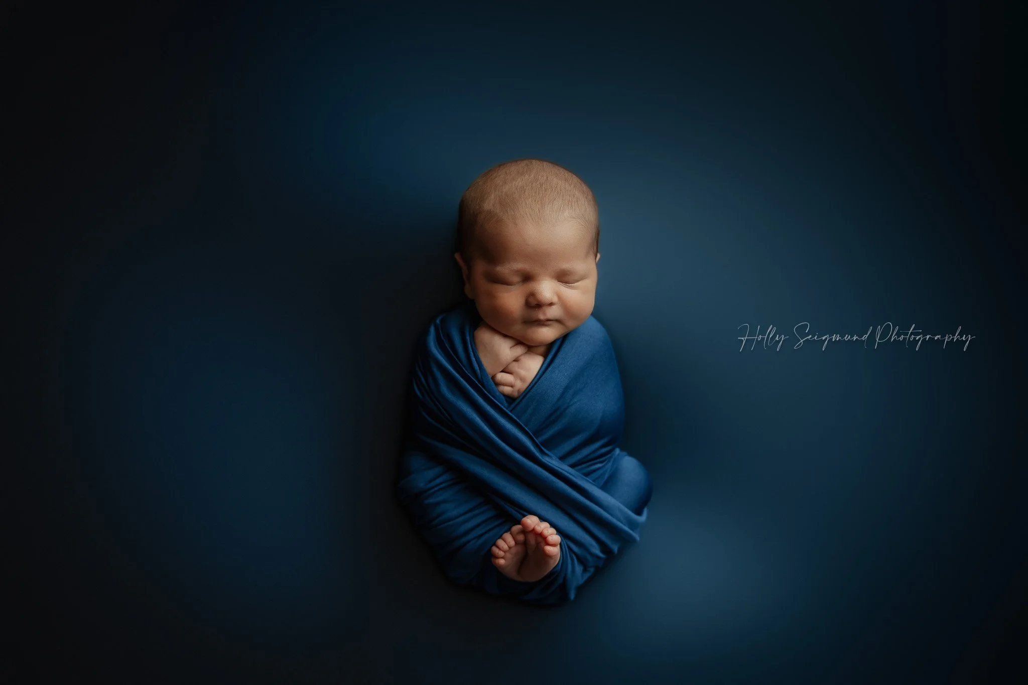 78947-blue-newborn-photography-session.jpg