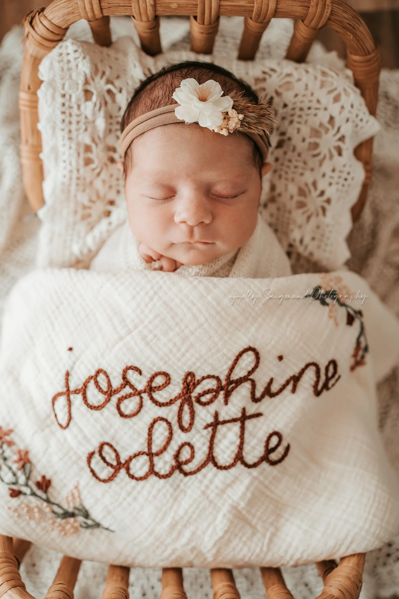 Baby-girl-vintage-linen-newborn.jpg