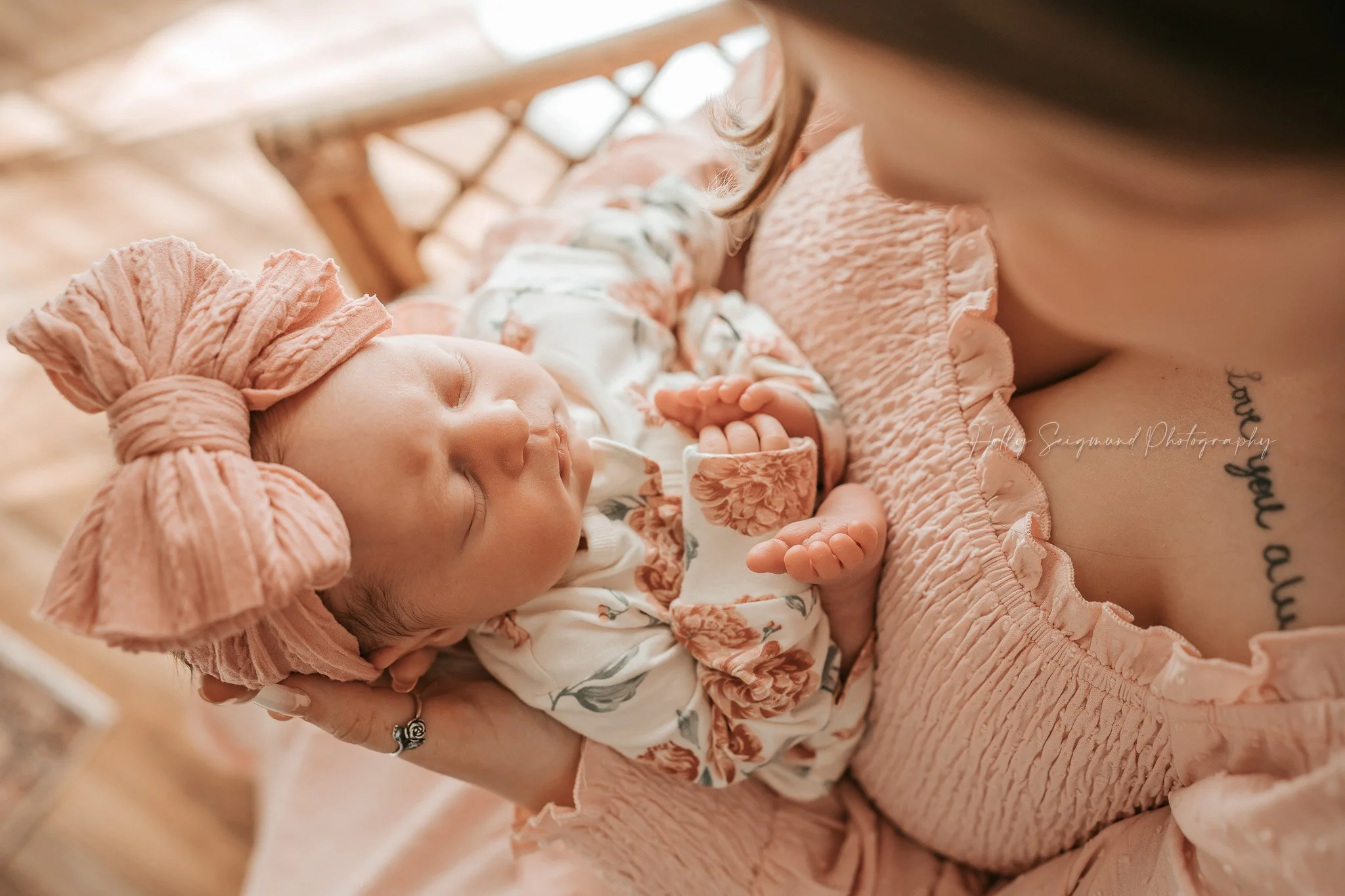 Simple-girls-central-texas-newborn-session.jpg