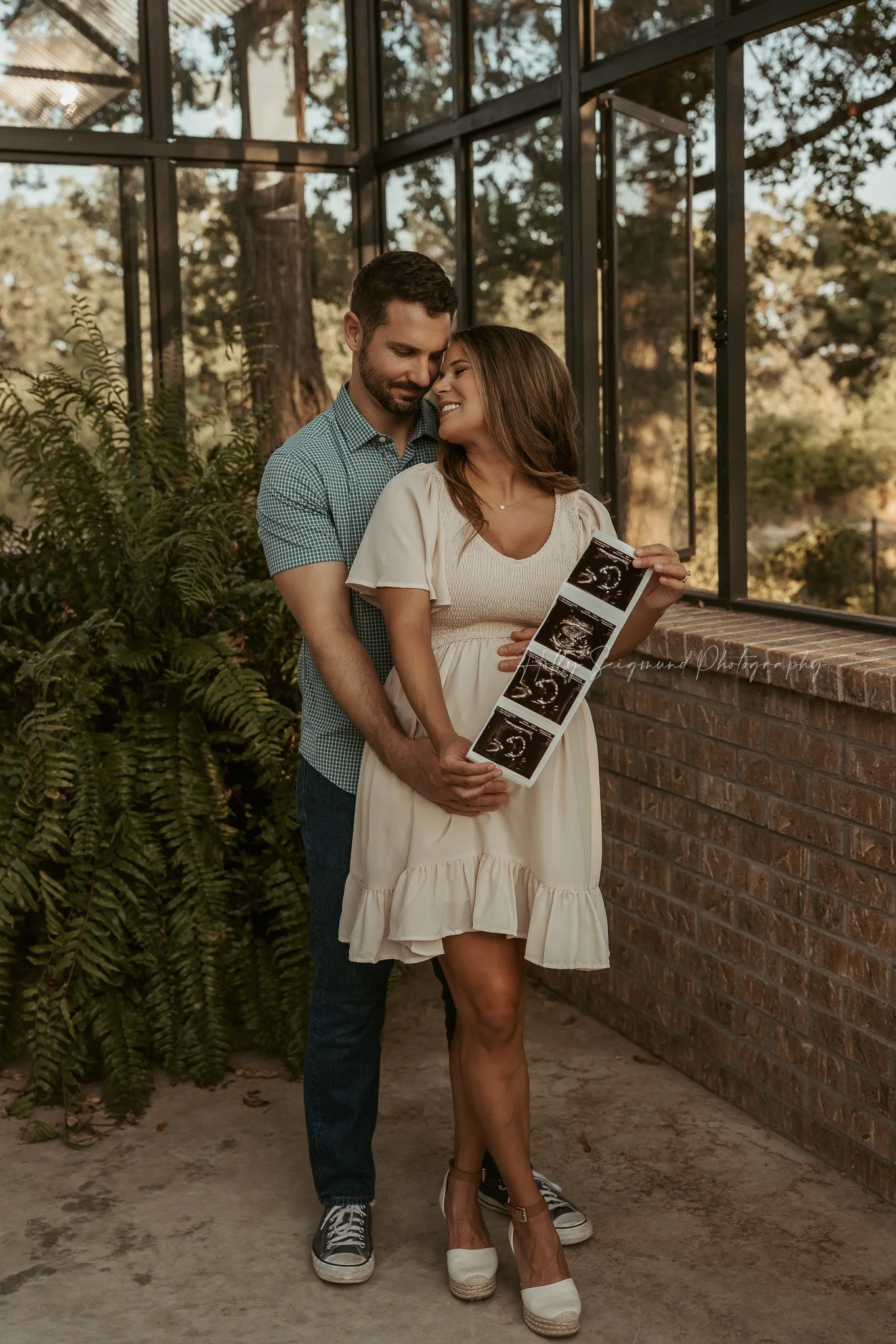 10-maternity-session-the-blue-conservatory-78947.jpg