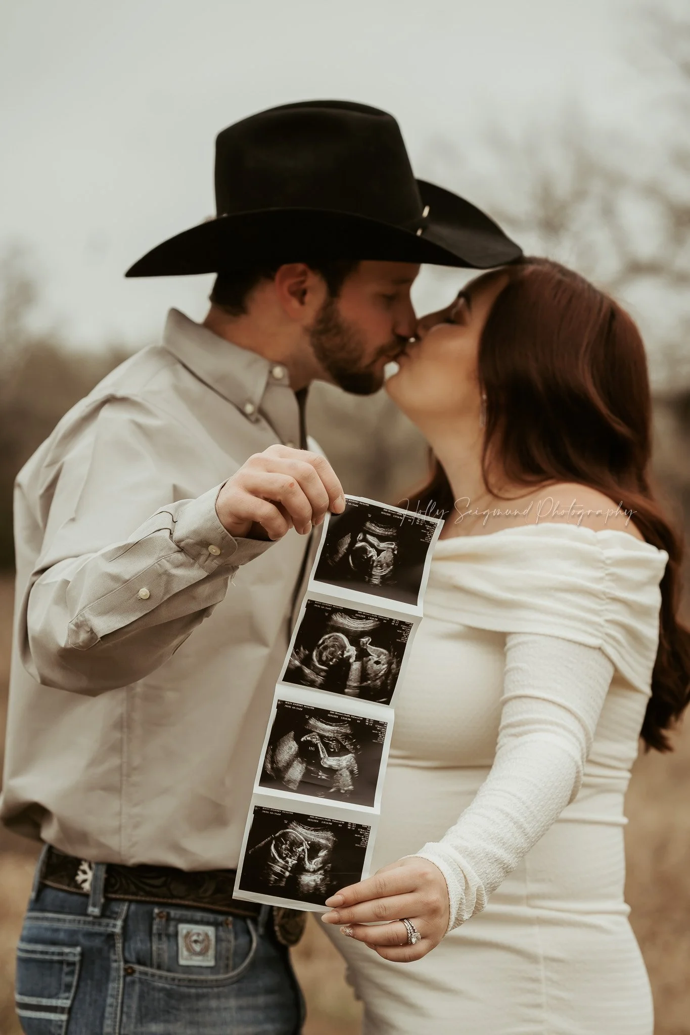 central-texas-county-sonogram-maternity-photo.jpg