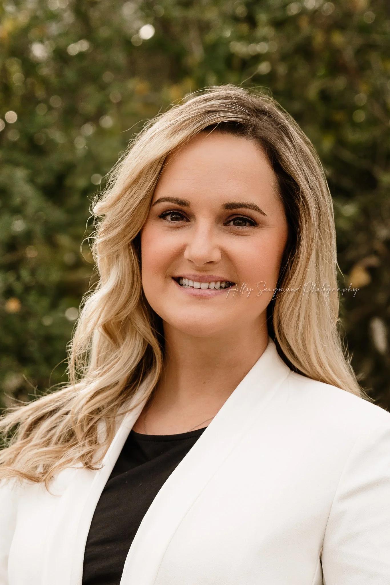 outdoor lifestyle headshot session in Central Texas
