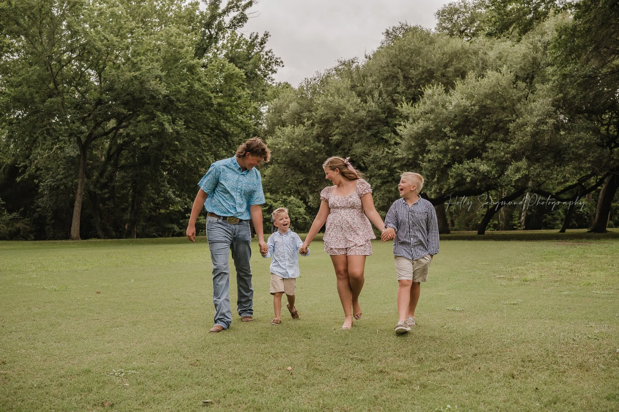 02-lee-county-texas-extended-family-session.jpg