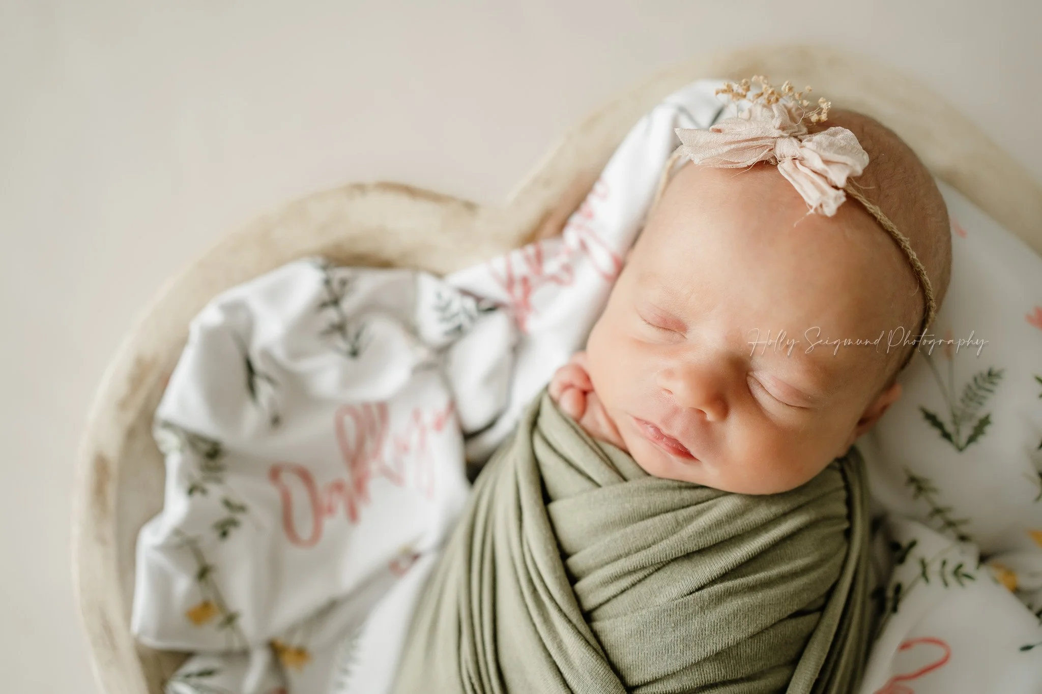baby-girl-central-texas-newborn-photo-session.jpg