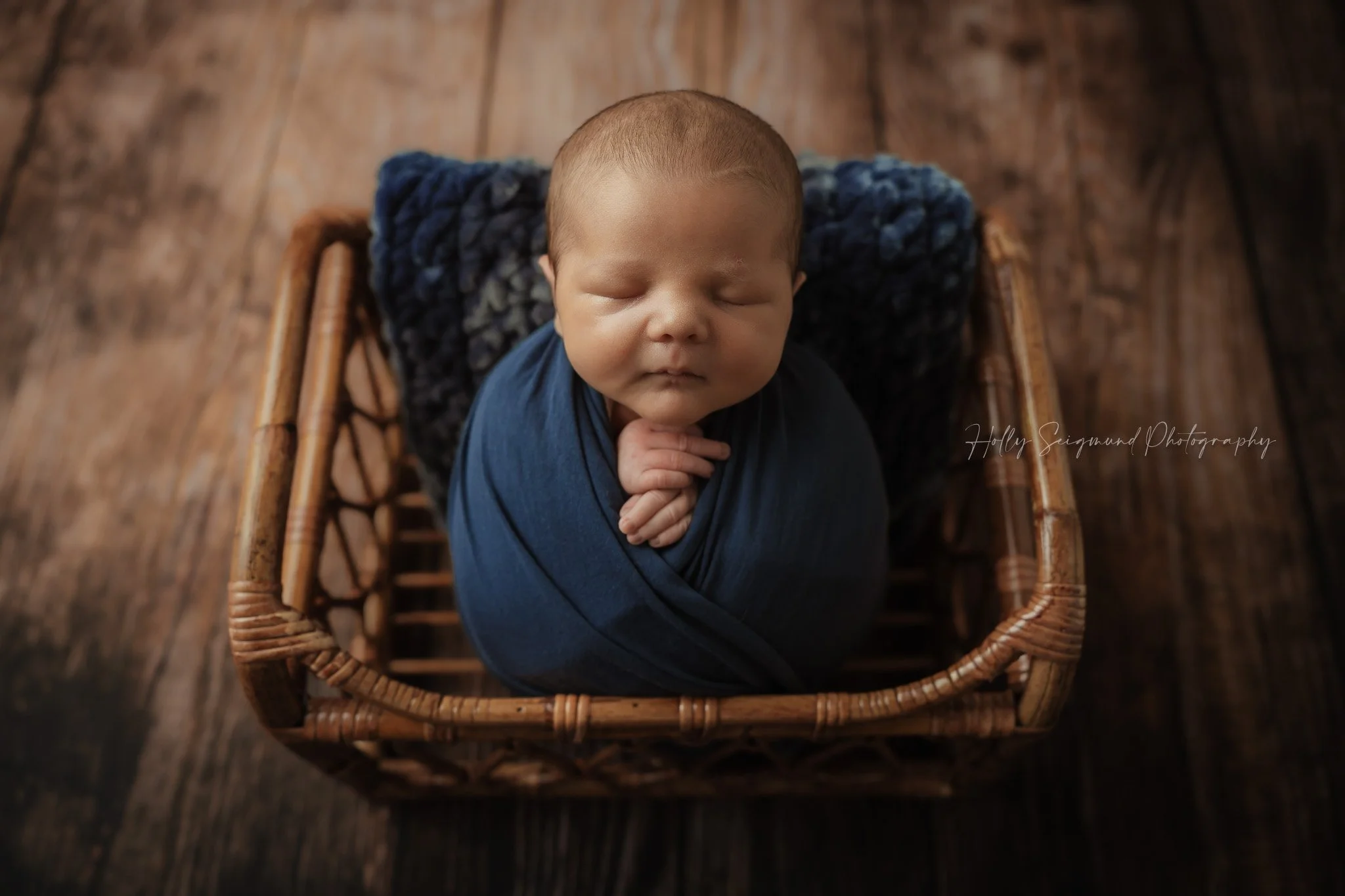 78947-boy-newborn-photography-studio.jpg