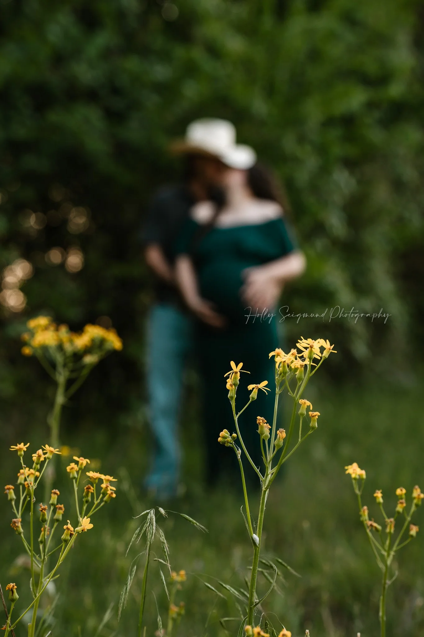 05-maternity-photos-lee-county-texas.jpg