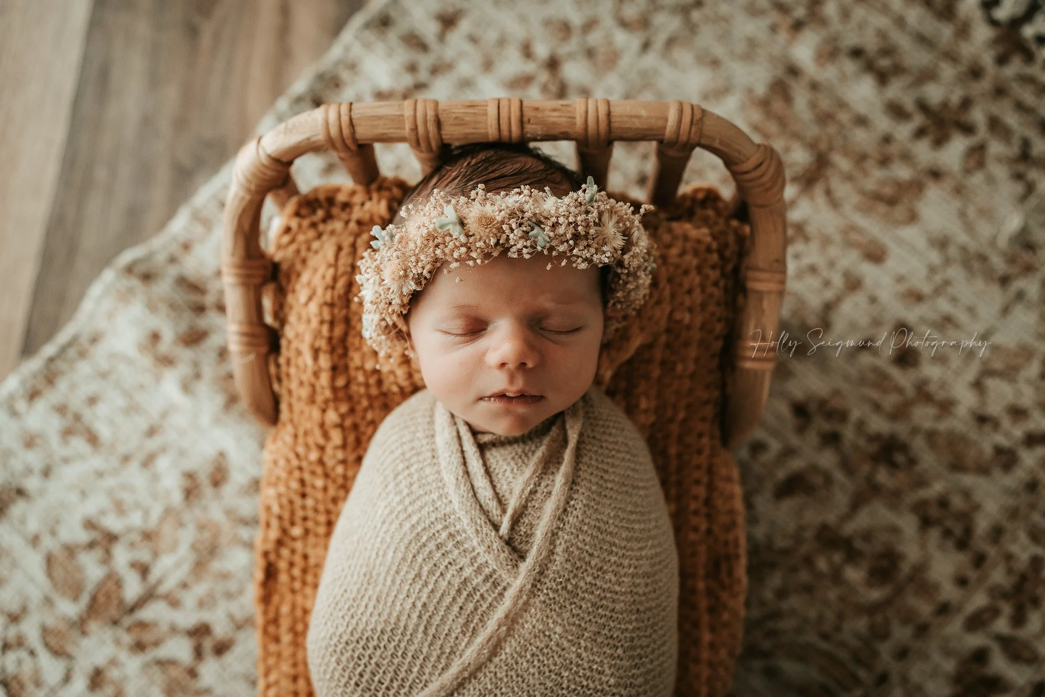 Boho-newborn-photographer-lee-county-texas.jpg