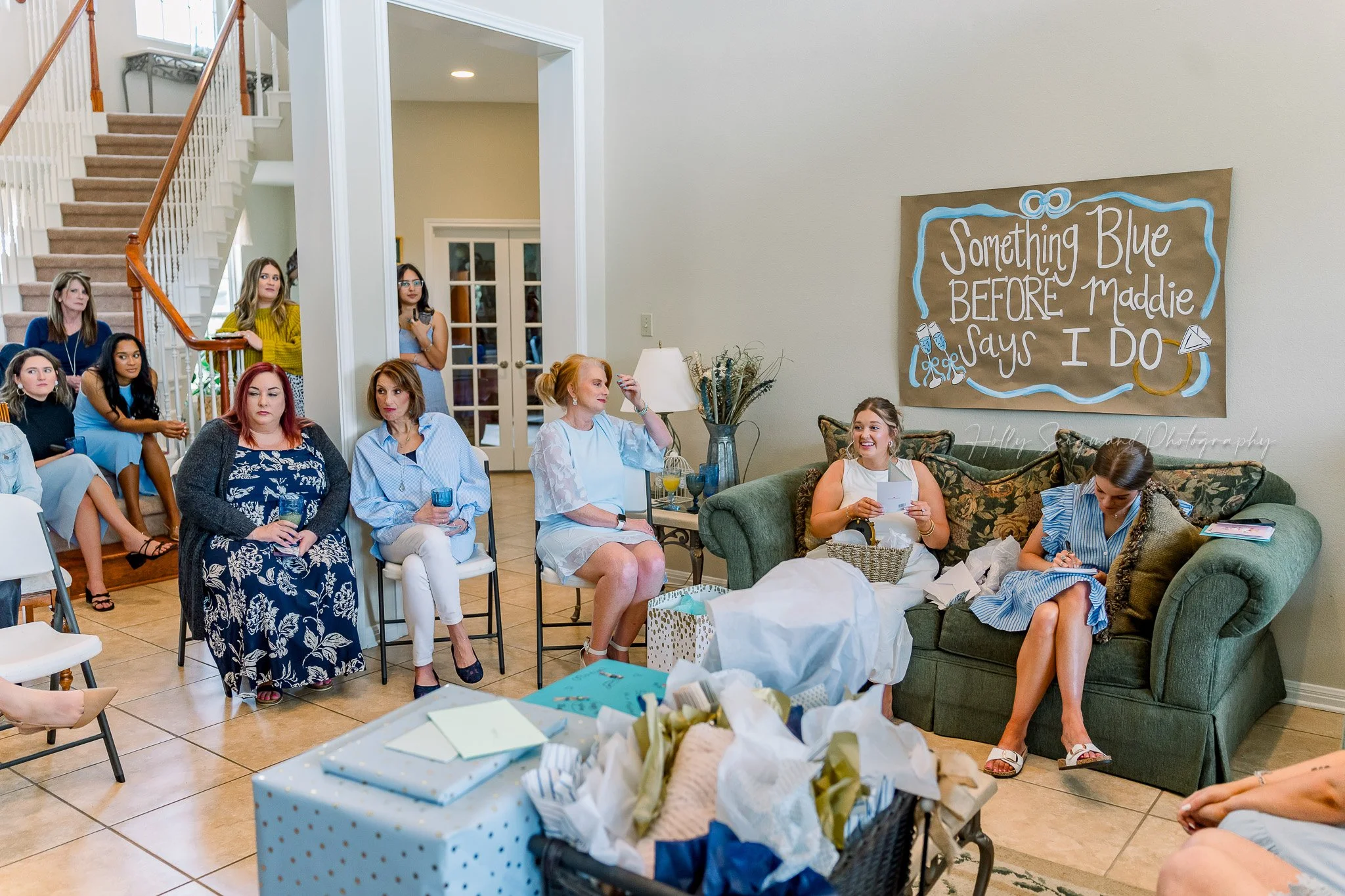 Group photo of bride and friends at Central Texas bridal shower