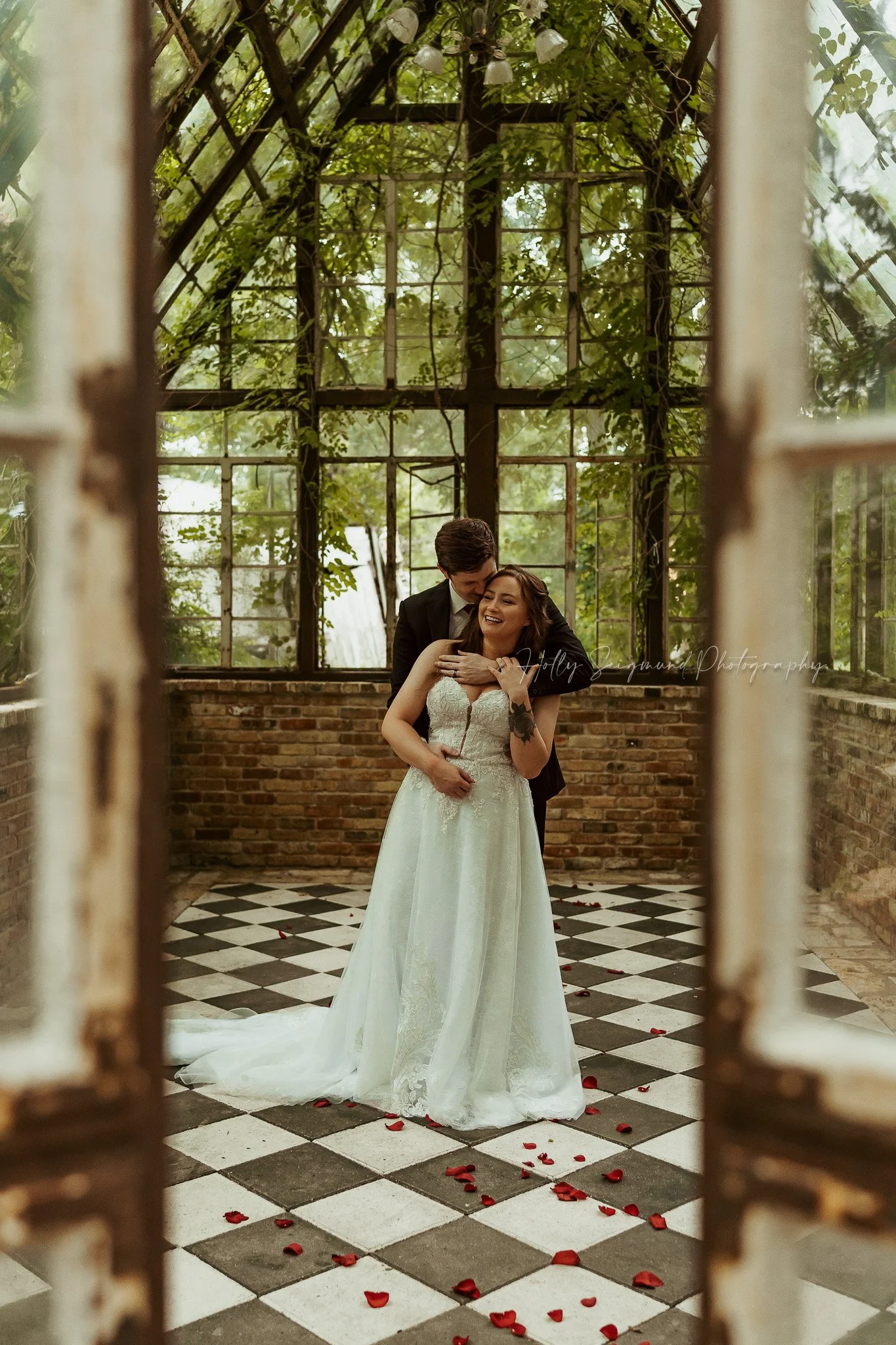 02-austin-sekrit-theater-wedding-photographer.jpg
