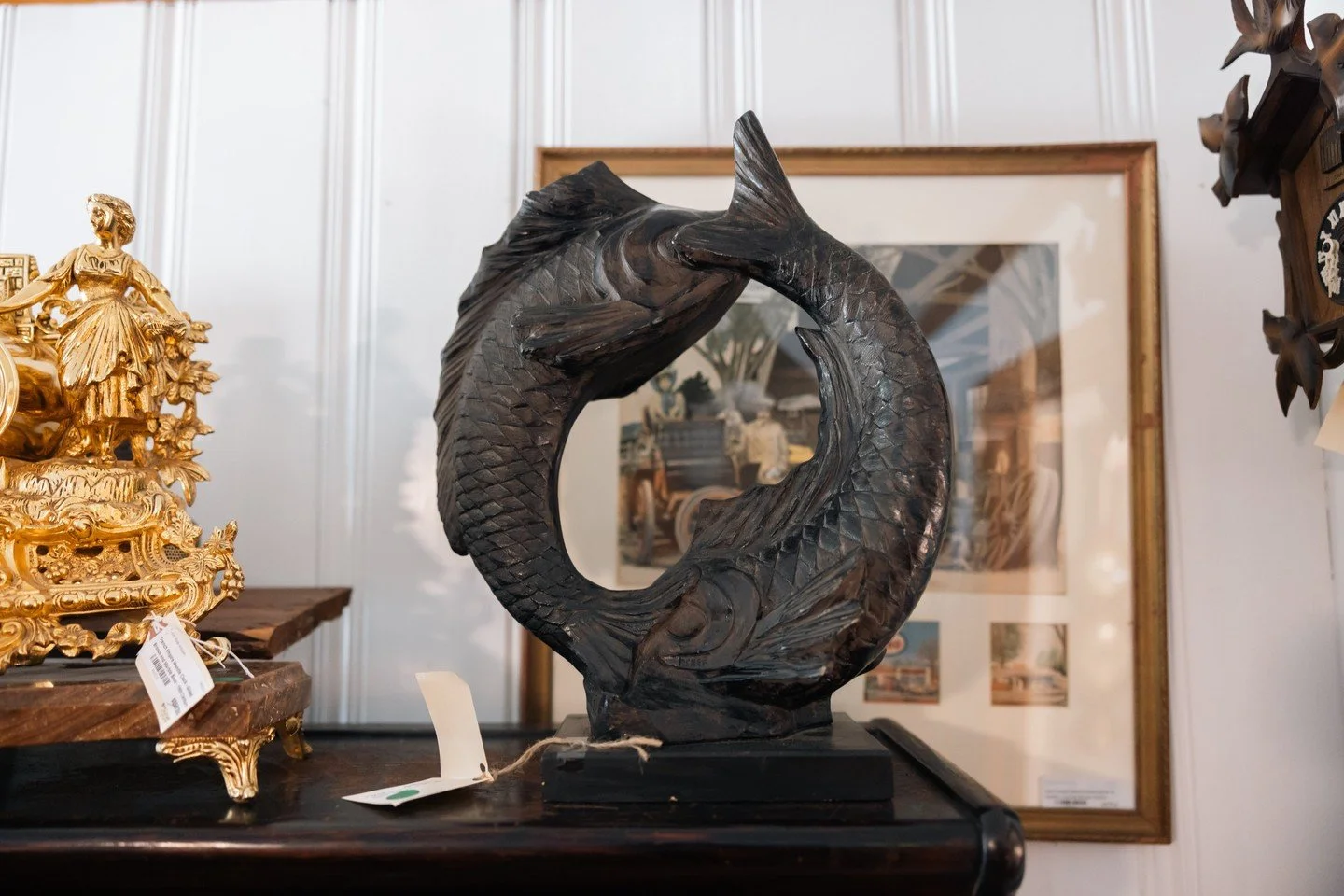 &ldquo;Circle of Fish&rdquo; &mdash; a signed original sculpture by David Fisher, Austin Productions.⁠
⁠
A beautiful study in motion and balance, perfect for modern or vintage-inspired spaces.⁠
⁠
$175