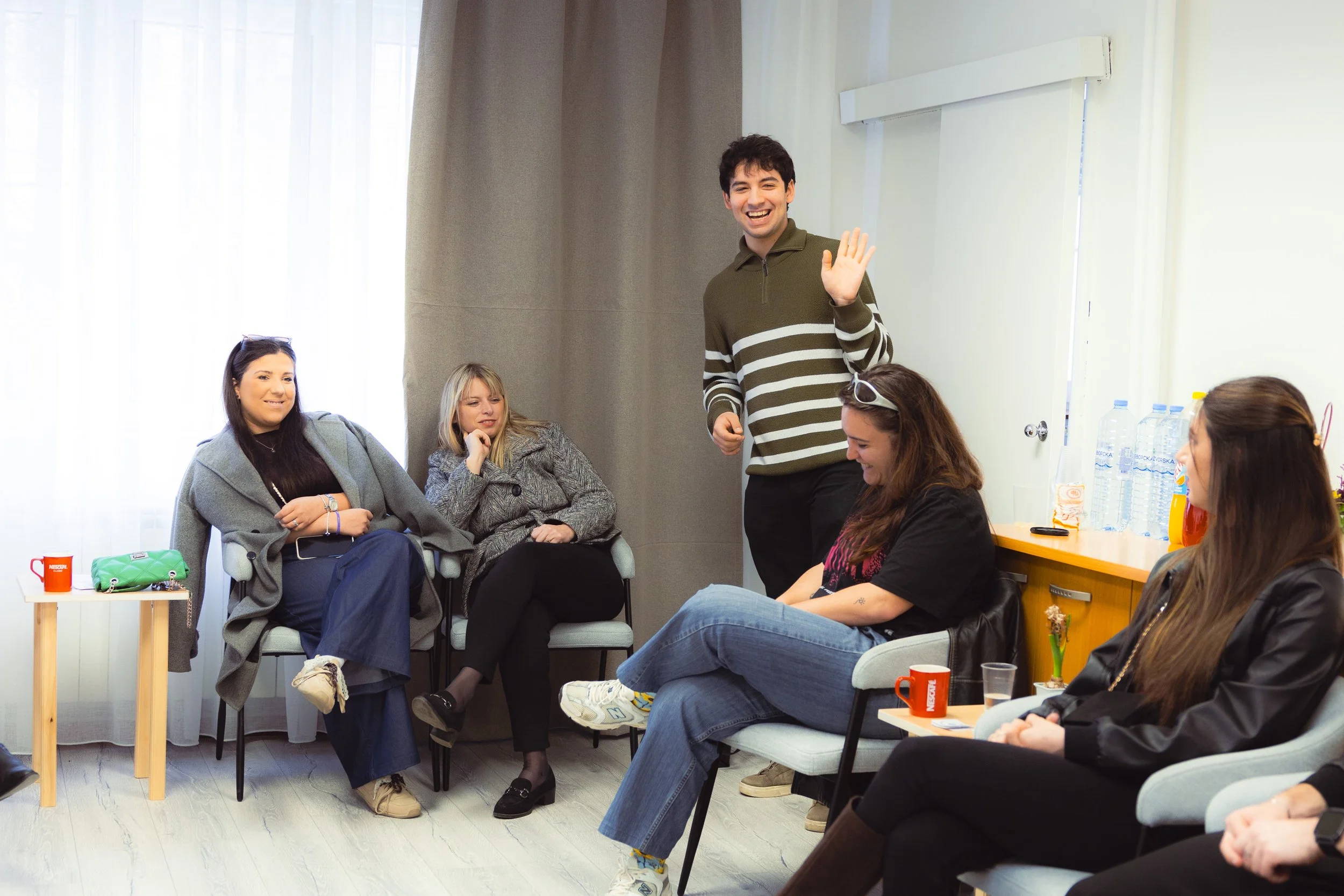 Дали телефонот те користи тебе? Како да се разбудиш од допаминскиот сон 👀