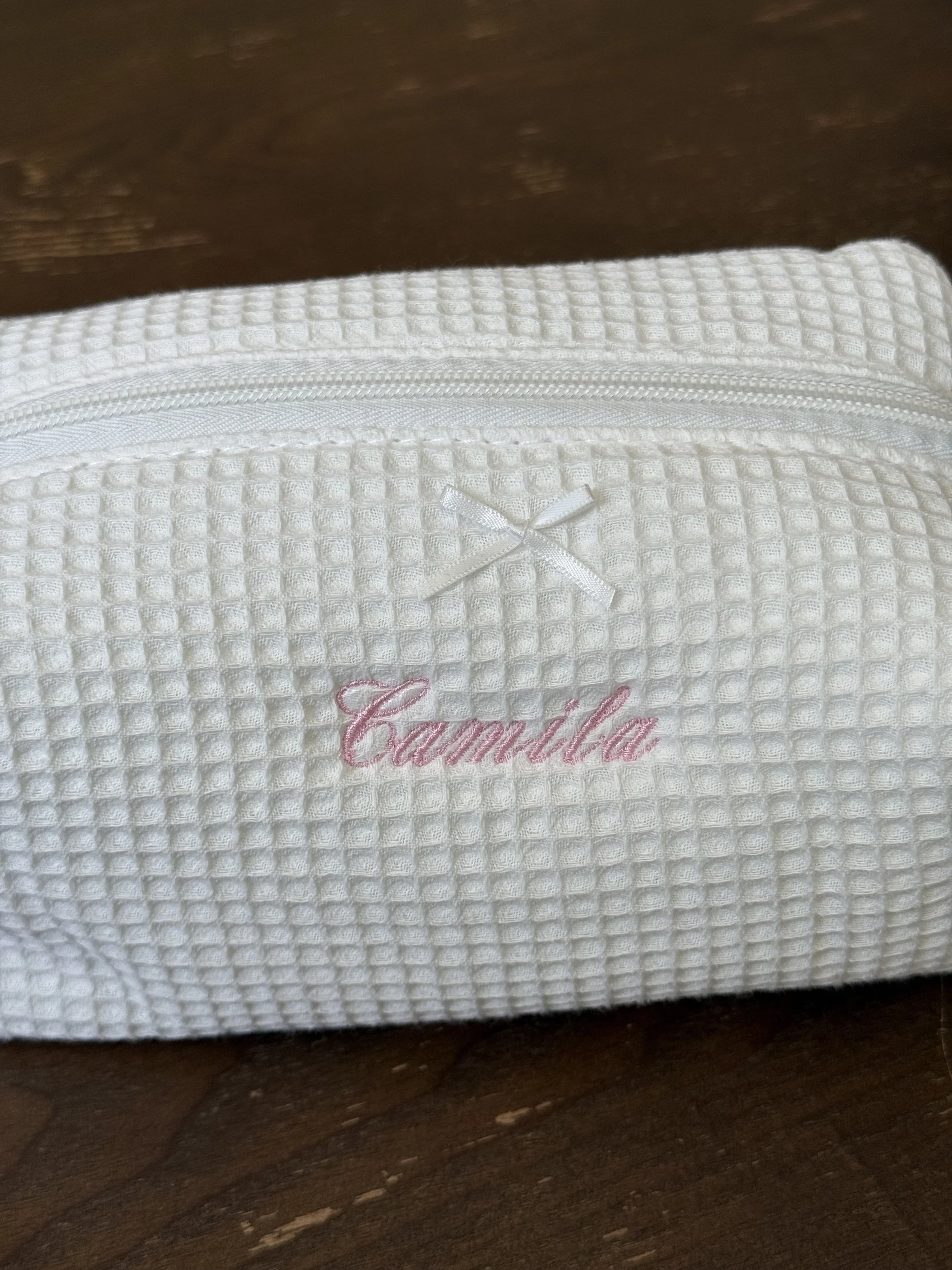 CustomName_WaffleMakeupBagDetail.jpg