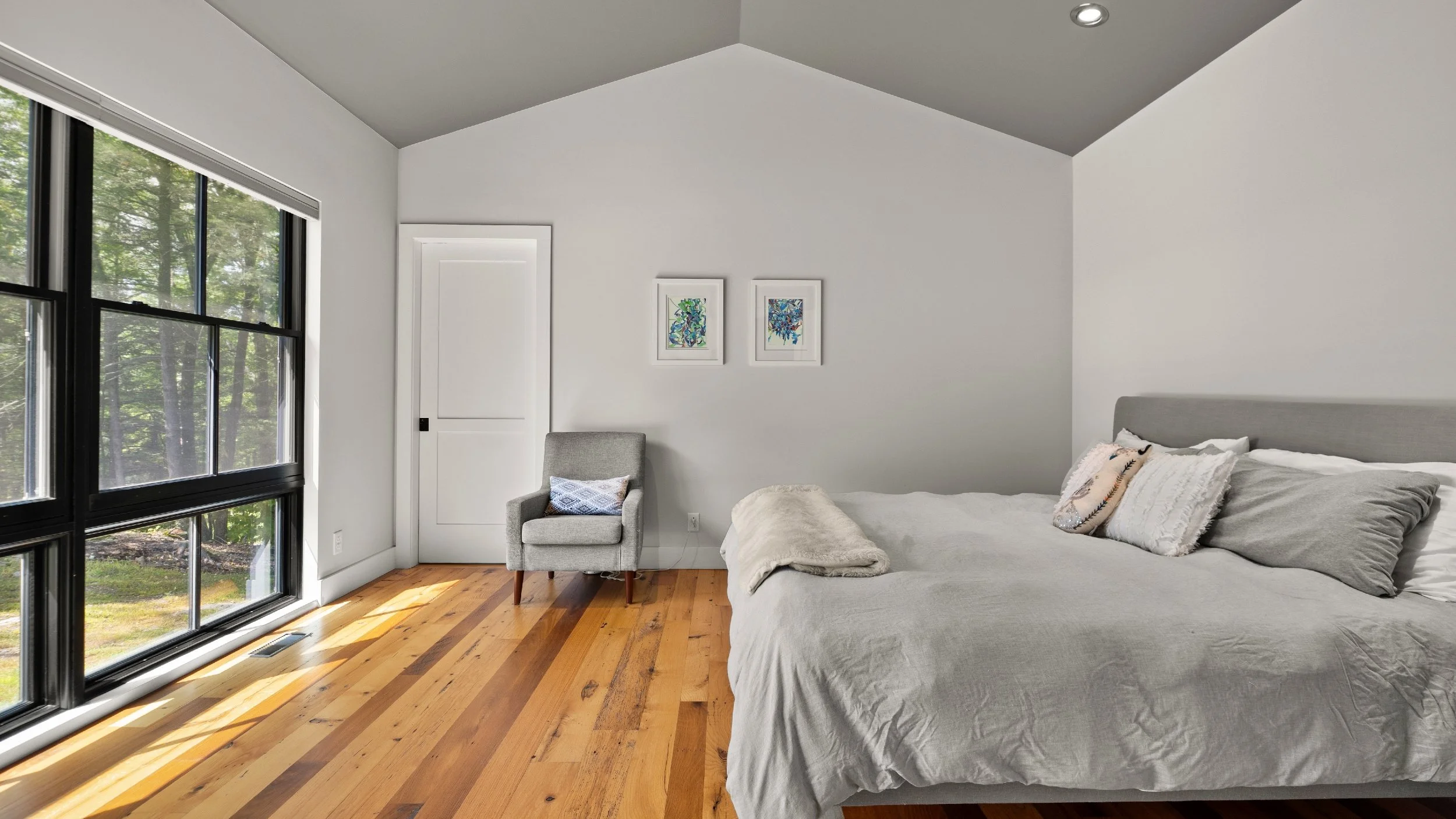 Primary Bedroom - King Bed