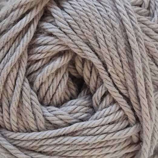 Liesel's Loop 4 ply cotton yarn in Silver colour