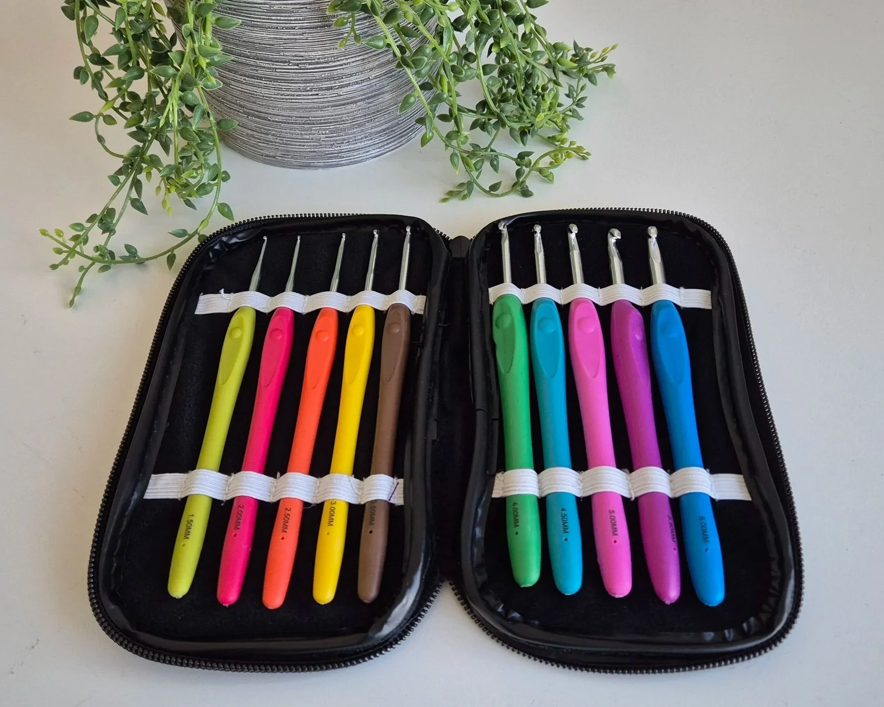 Birch Crochet Hook Set with Soft Handles