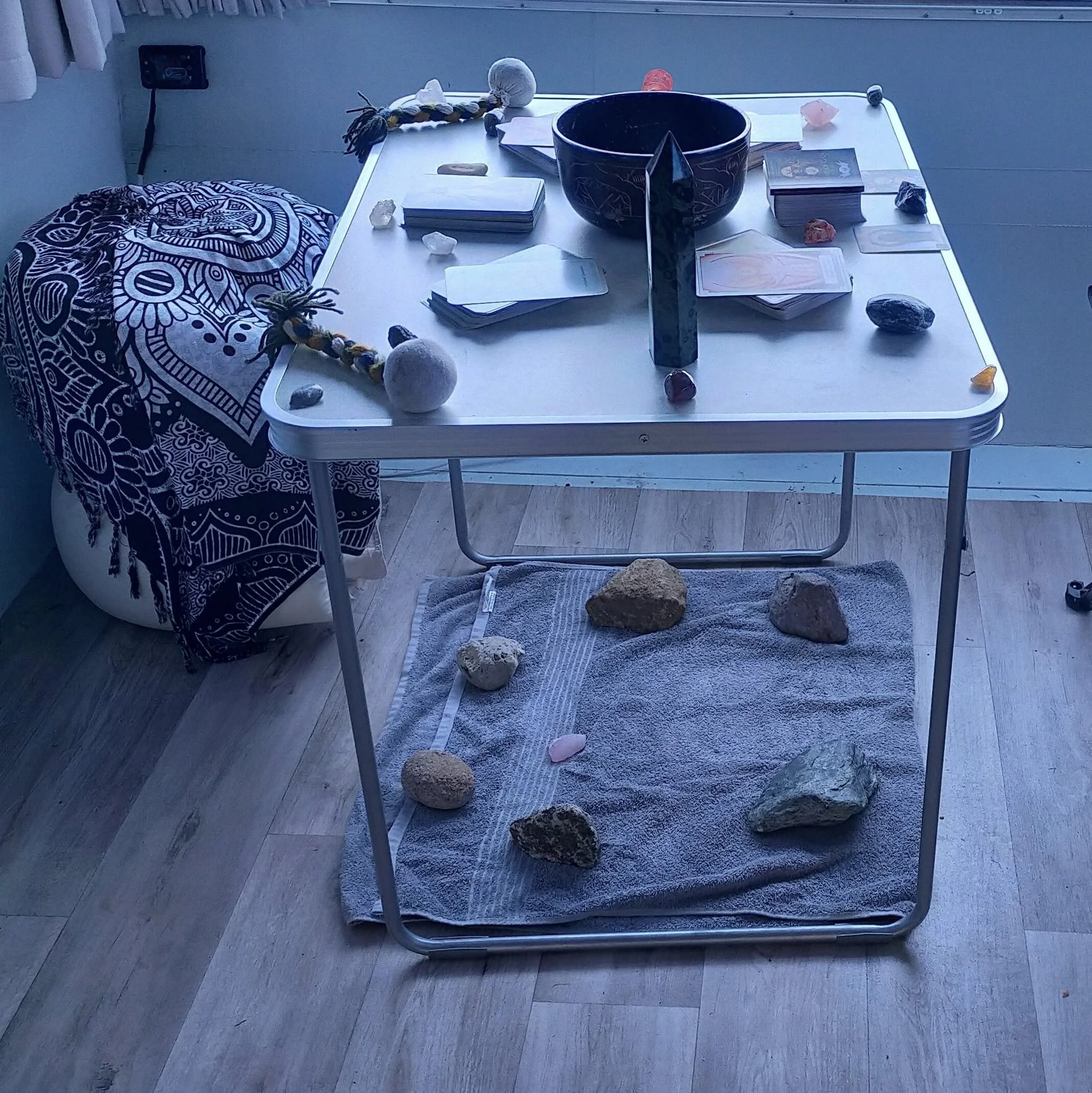 Harley, holistic health practitioner offering Honohono Healing, Deep Tissue Massage, and Zenthai Shiatsu in New Zealand, supporting physical, emotional, and spiritual wellbeing.