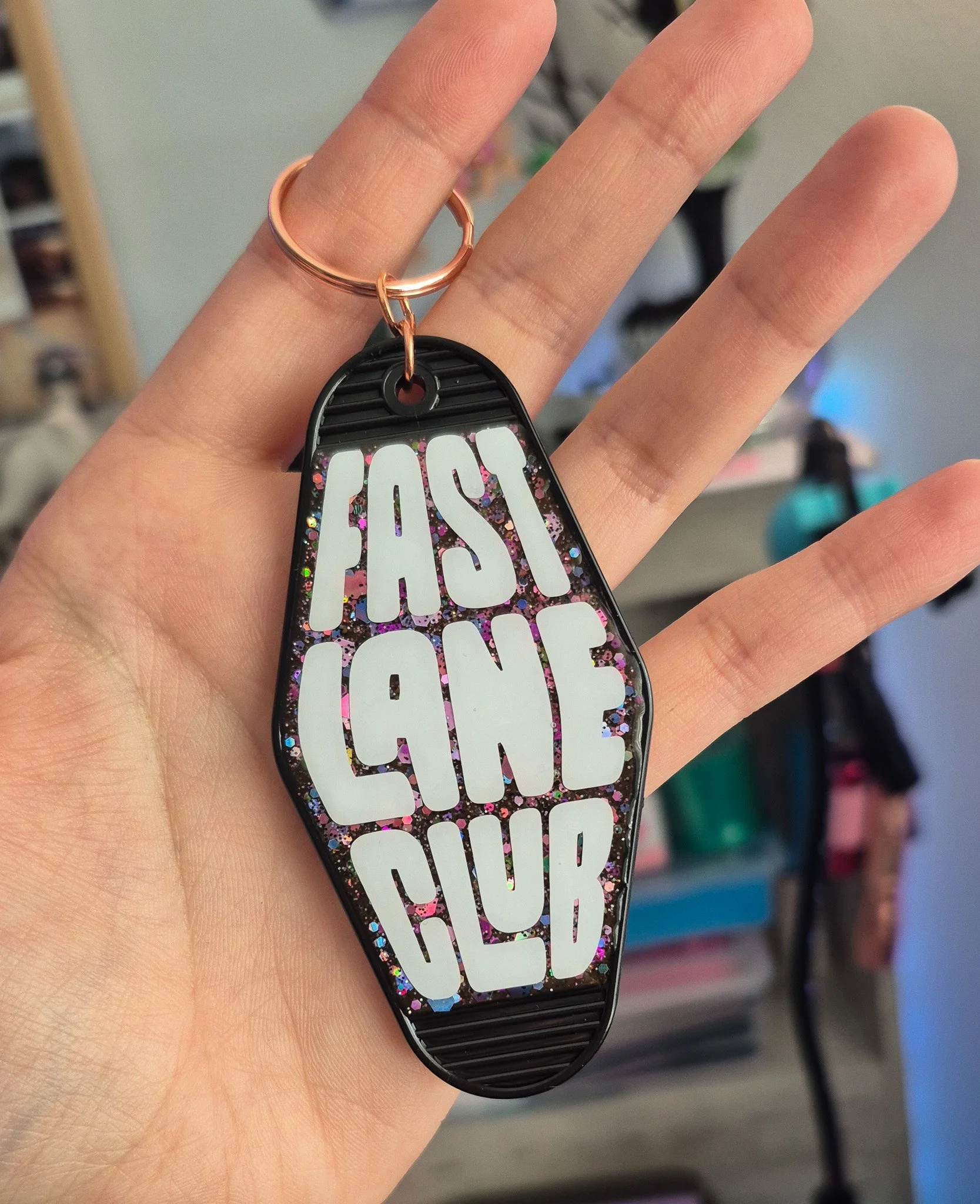 Fast Lane Club – Pink Party Glitter Resin Motel Keychain