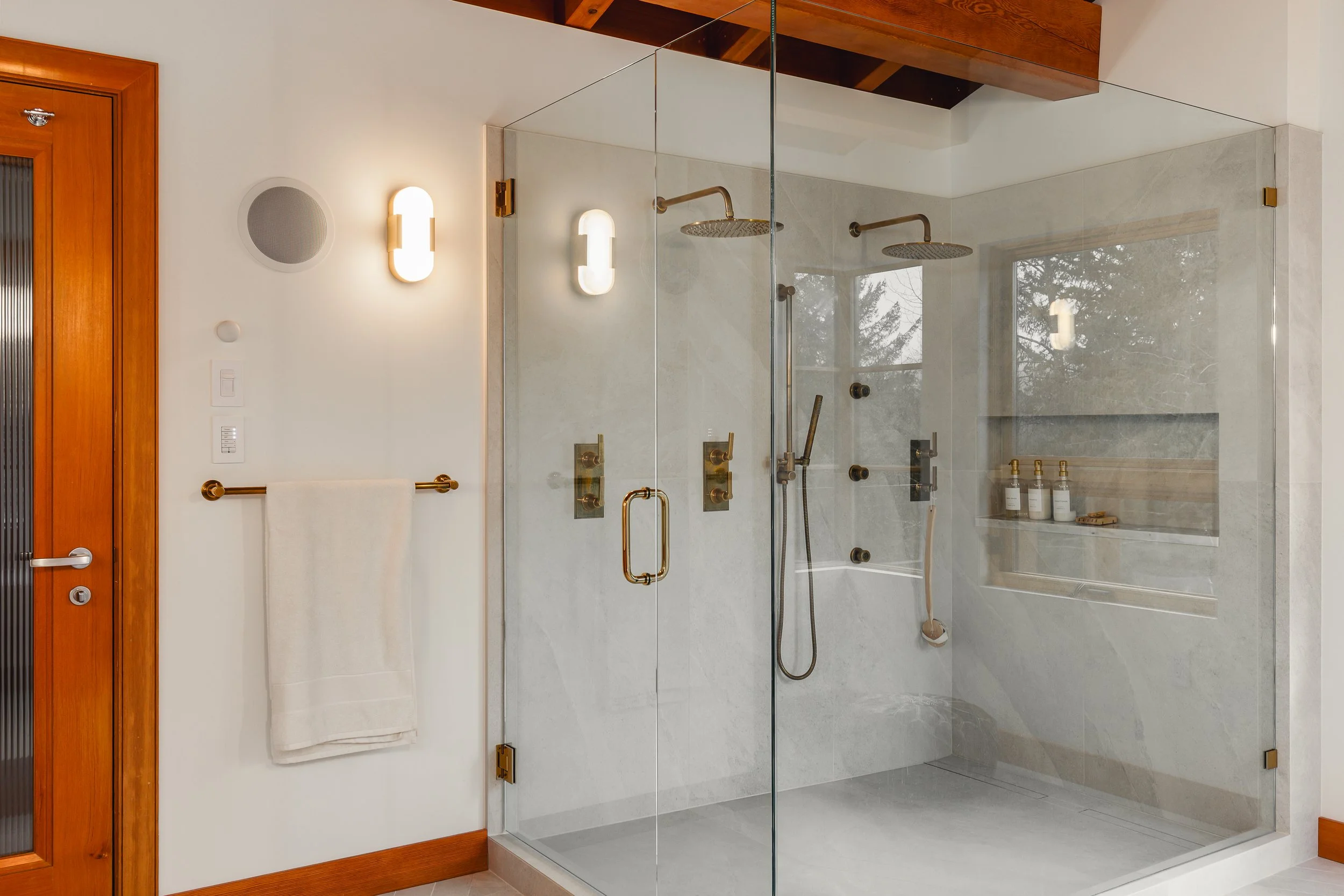 Rerepublic bathroom_HS-4.jpg