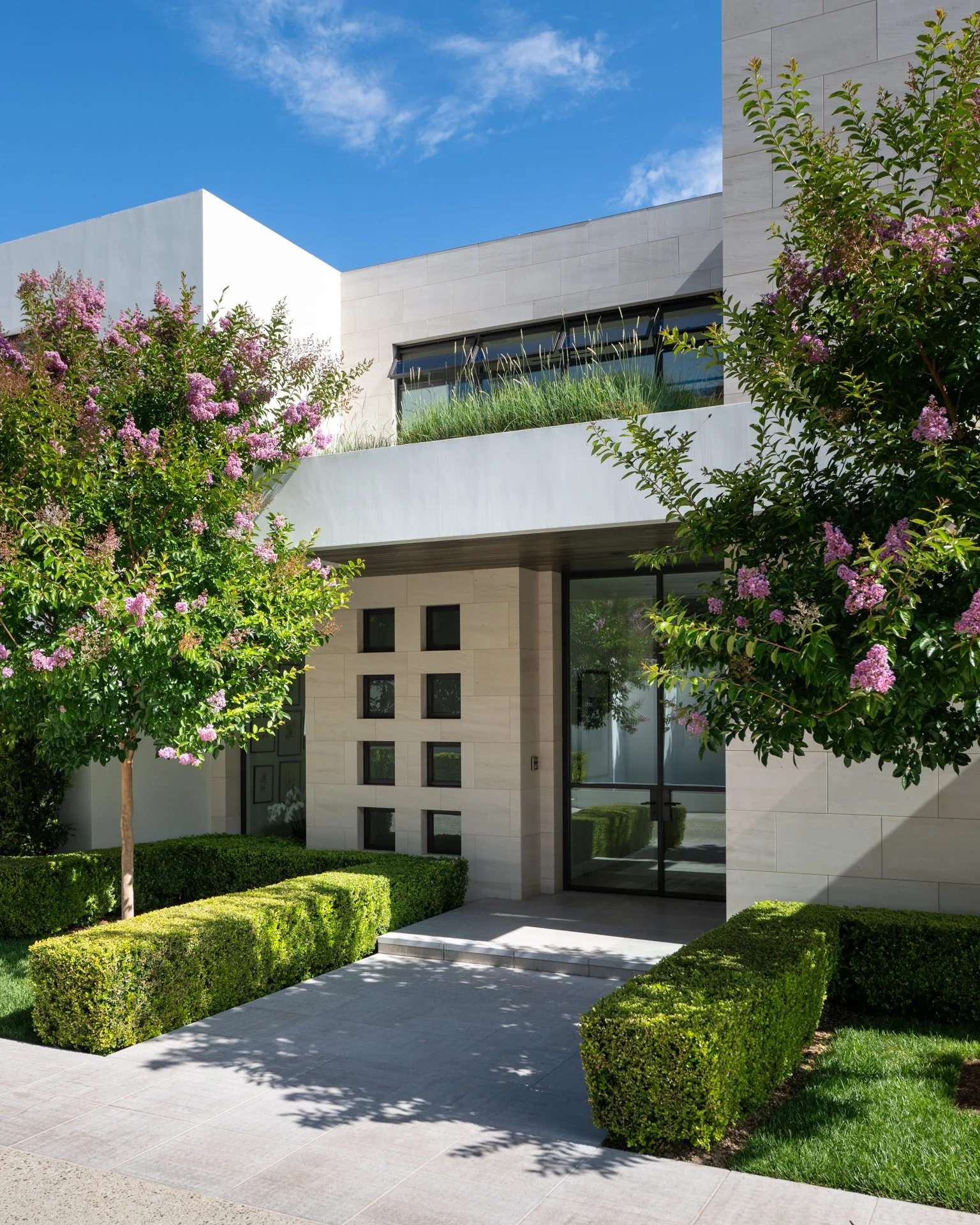 9966BeverlyGrove-mls-72.jpg