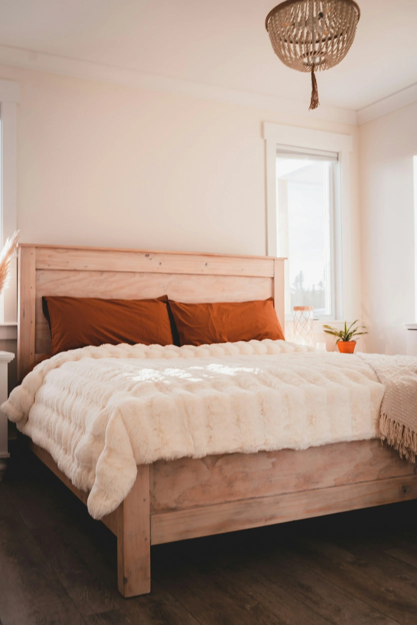 How to Declutter and Organize Your Bedroom for Better Sleep and Knock Out Stress | Episode 012