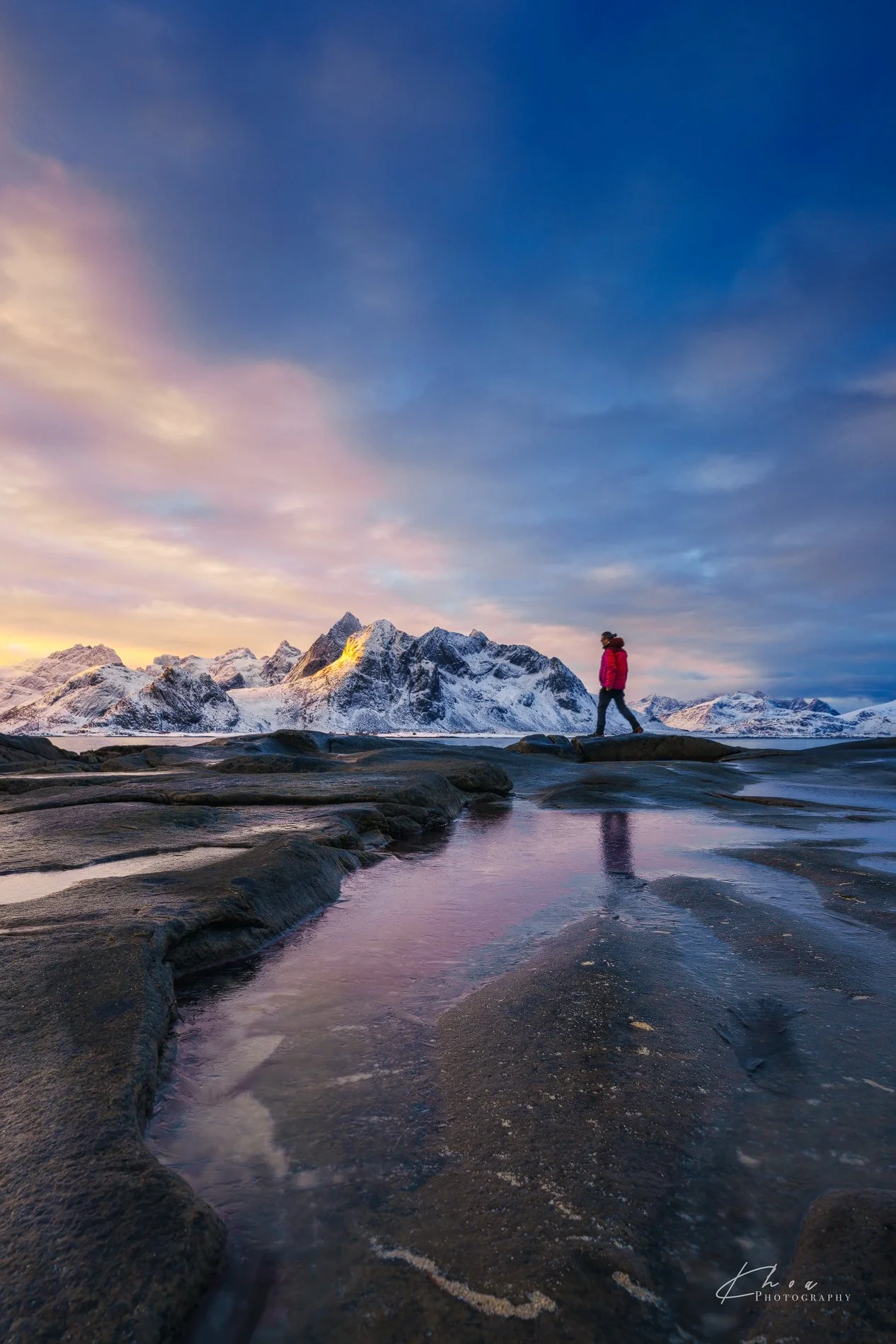 Napp, Lofoten, Norway
_____________________________
f/10 - 1/40 s - ISO 100
Sony A7RV
FE 16 - 35 F2.8 GM II @ 19 mm
_____________________________