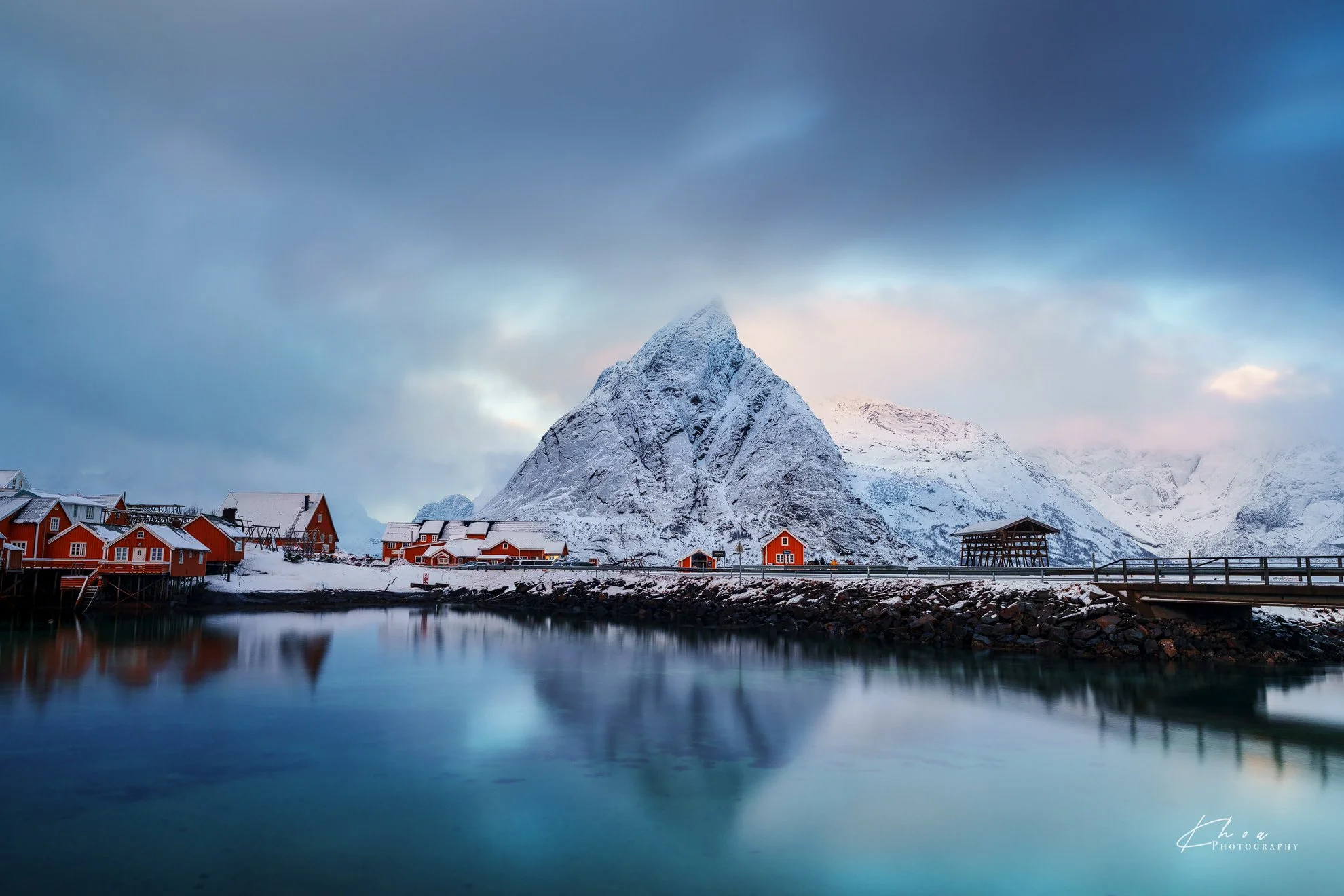 Reine, Lofoten, Norway
(Sony a7rv, FE 16-35 mm F 2.8 GM II
30 sec at f /7.1 ISO 100, 23 mm)