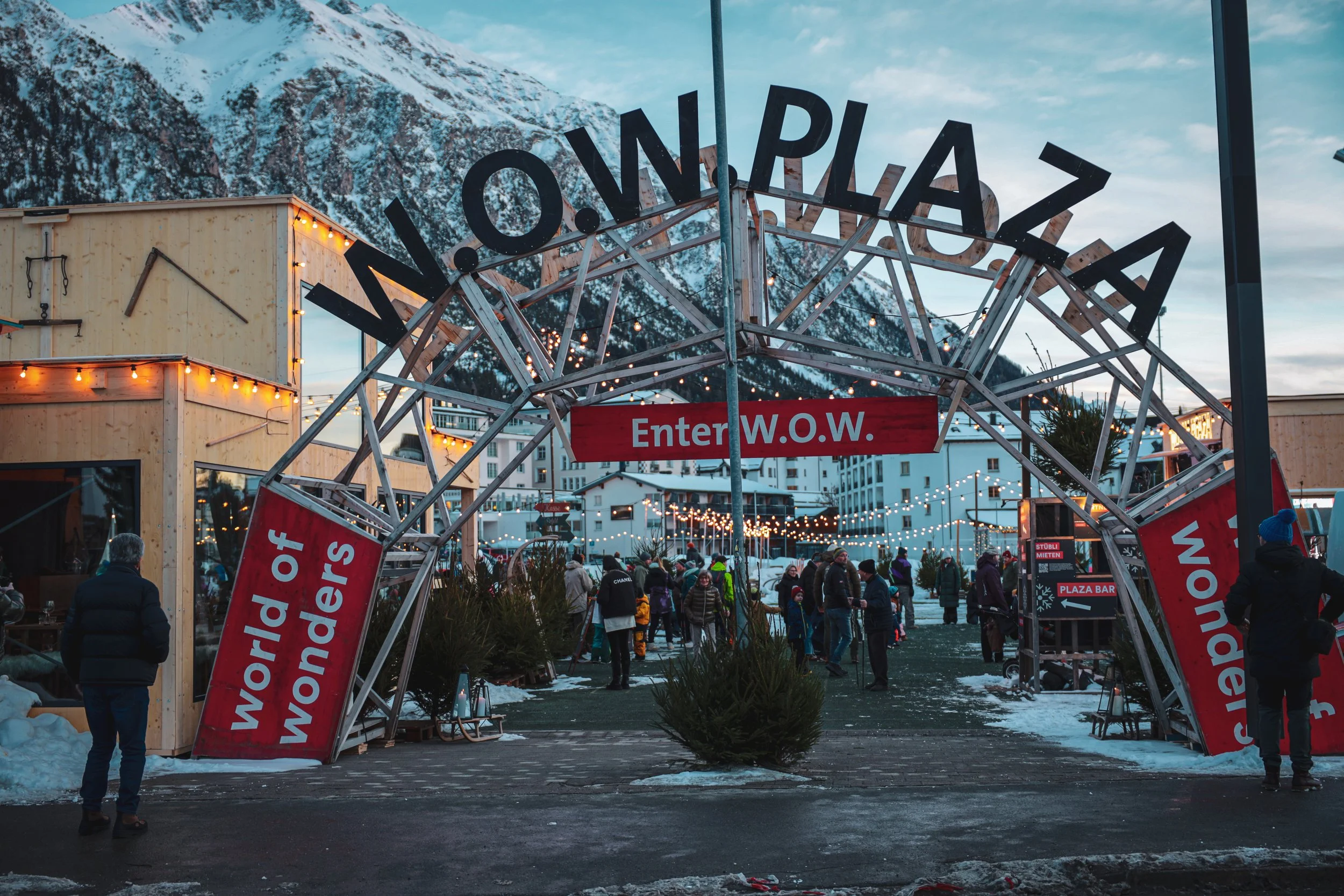 WOW Plaza Sunset-02.jpg