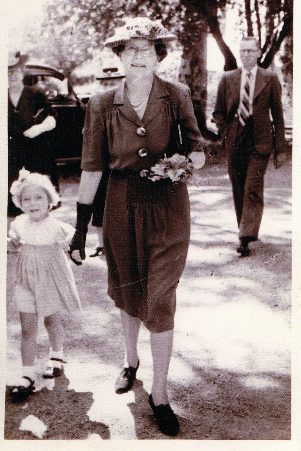 Emma Burgoyne, Harral, Wyly