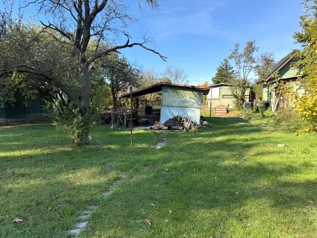 pozemok vhodný na výstavbu rodinného domu