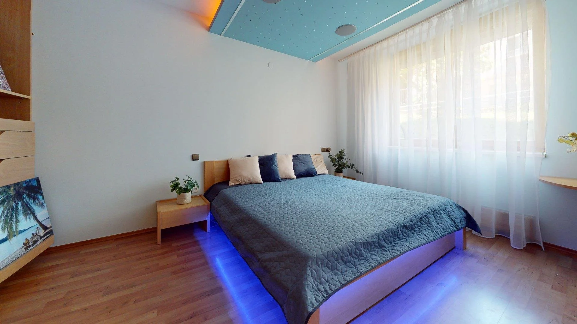 Prenajom-3-izbovy-byt-s-terasou-30-m2-BA-Stare-Mesto-Kysucka-ul-Bedroom 2.jpg