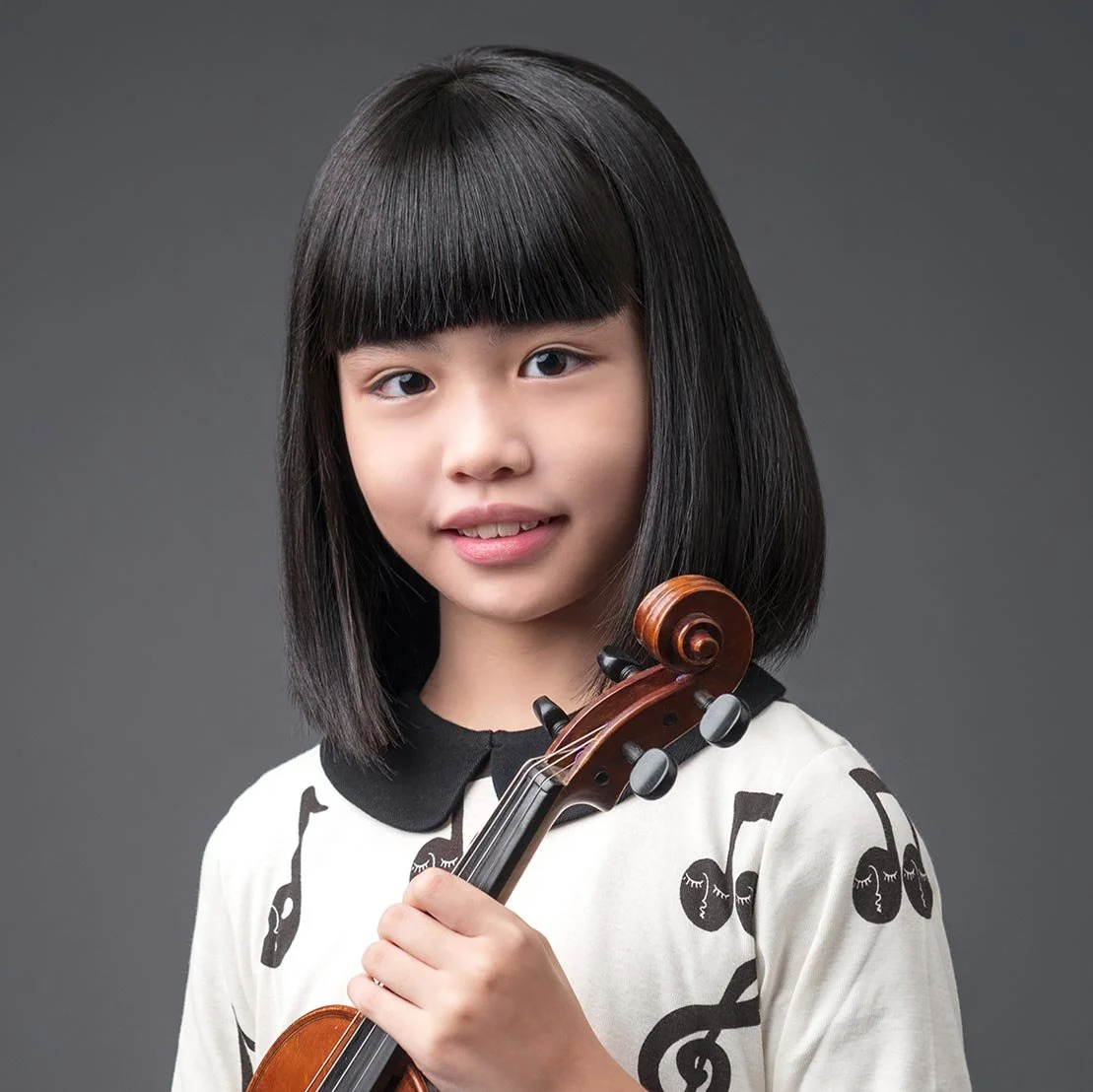 PolMusicA. Competition. Young talents. Australia. Melbourne, Sydney, Brisbane, Adelaide, Perth. Victoria, NSW, Queensland, SA, WA. Polish Music Winner. 2022 Carine Suparman, violin
