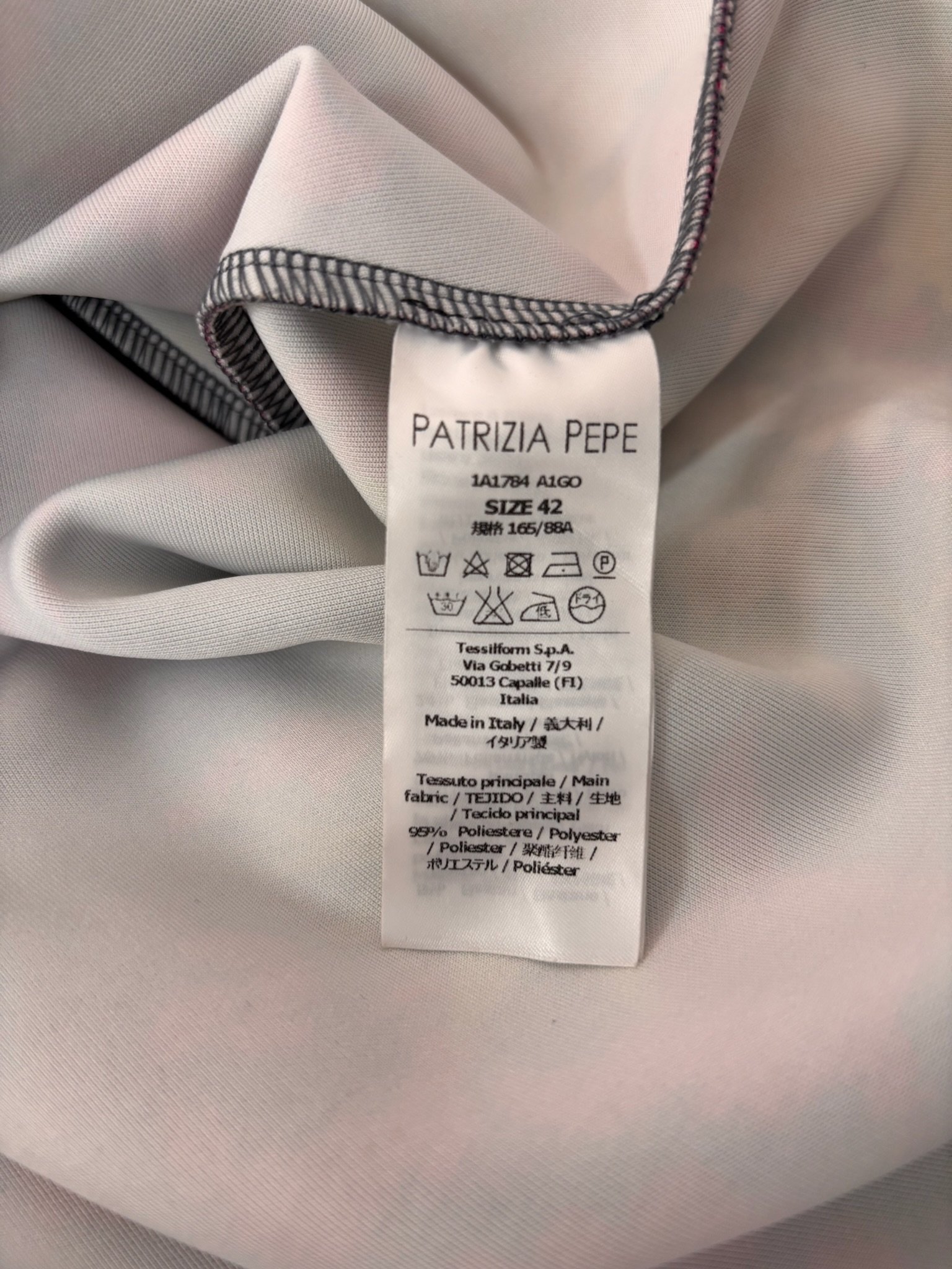 Patrizia Pepe size 42 label