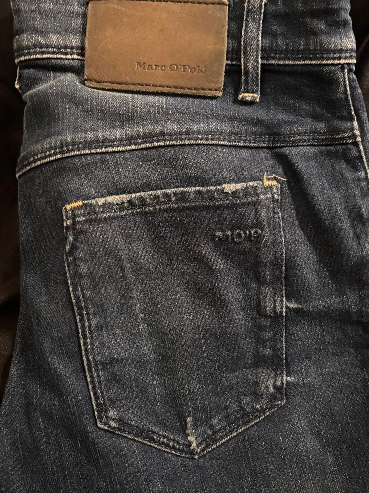 Marc O’Polo Twiggy back pocket detail, women skinny dark wash jeans, designer second hand denim, Norée Thrift de Lux