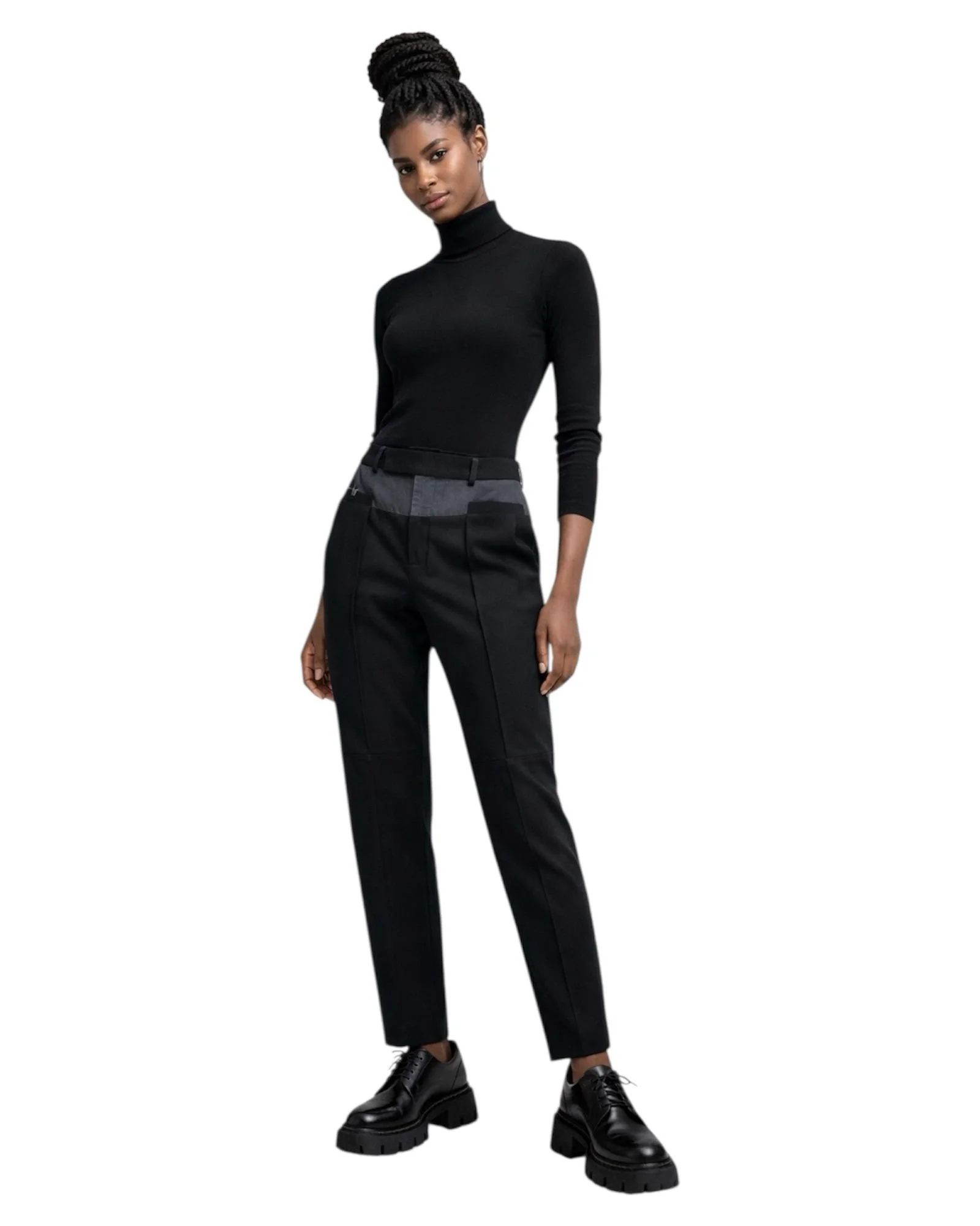 NóLó pre-owned cropped black trousers on model