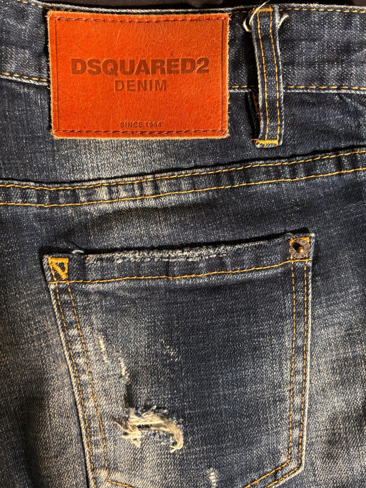 Dsquared2 luxury designer jeans leather logo patch, authentic branding detail, Italian denim craftsmanship, premium designer fashion, Virtual Preview Available