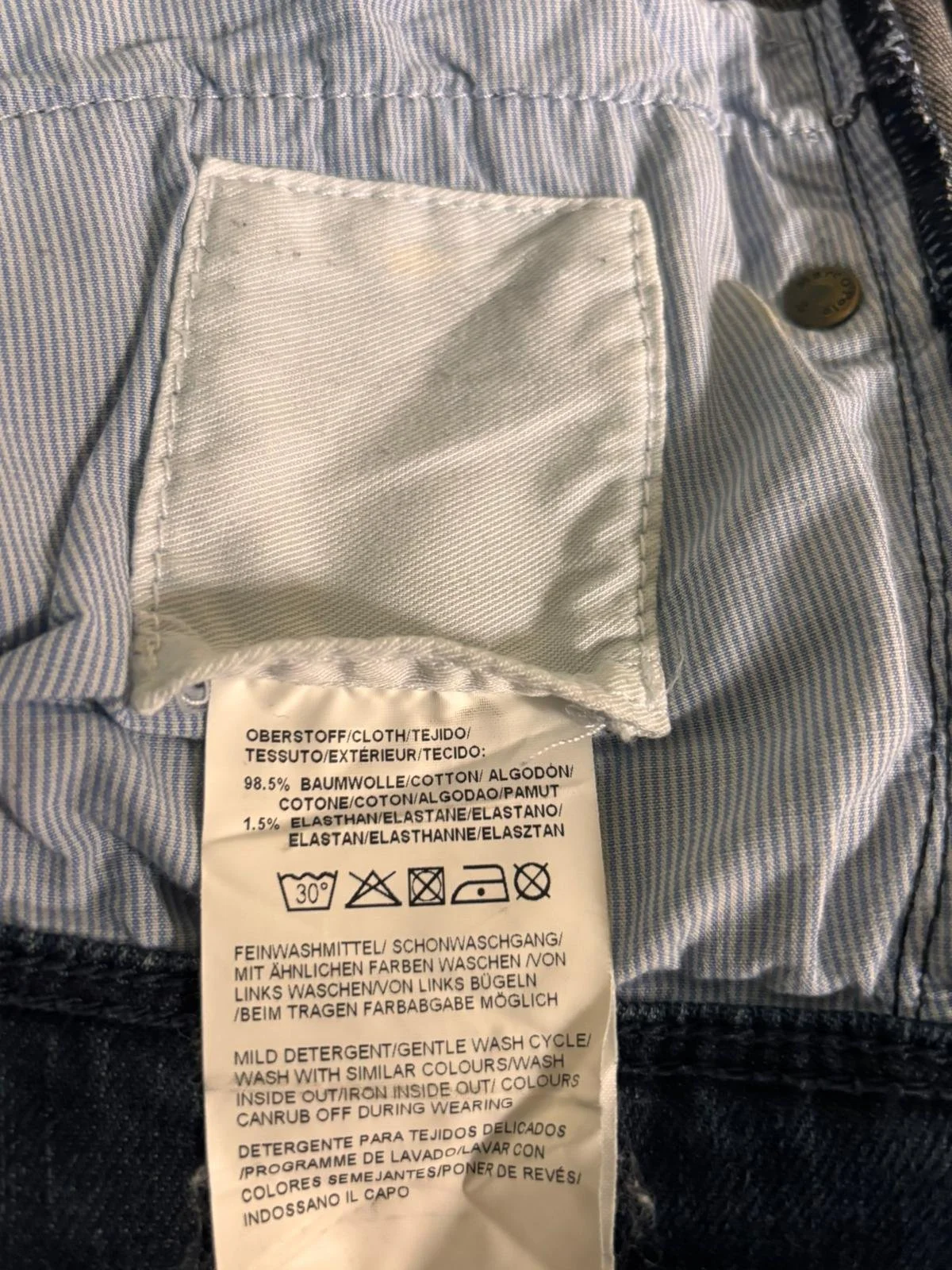 Marc O’Polo leather logo patch back waistband, Twiggy women skinny jeans dark blue denim, luxury pre-owned